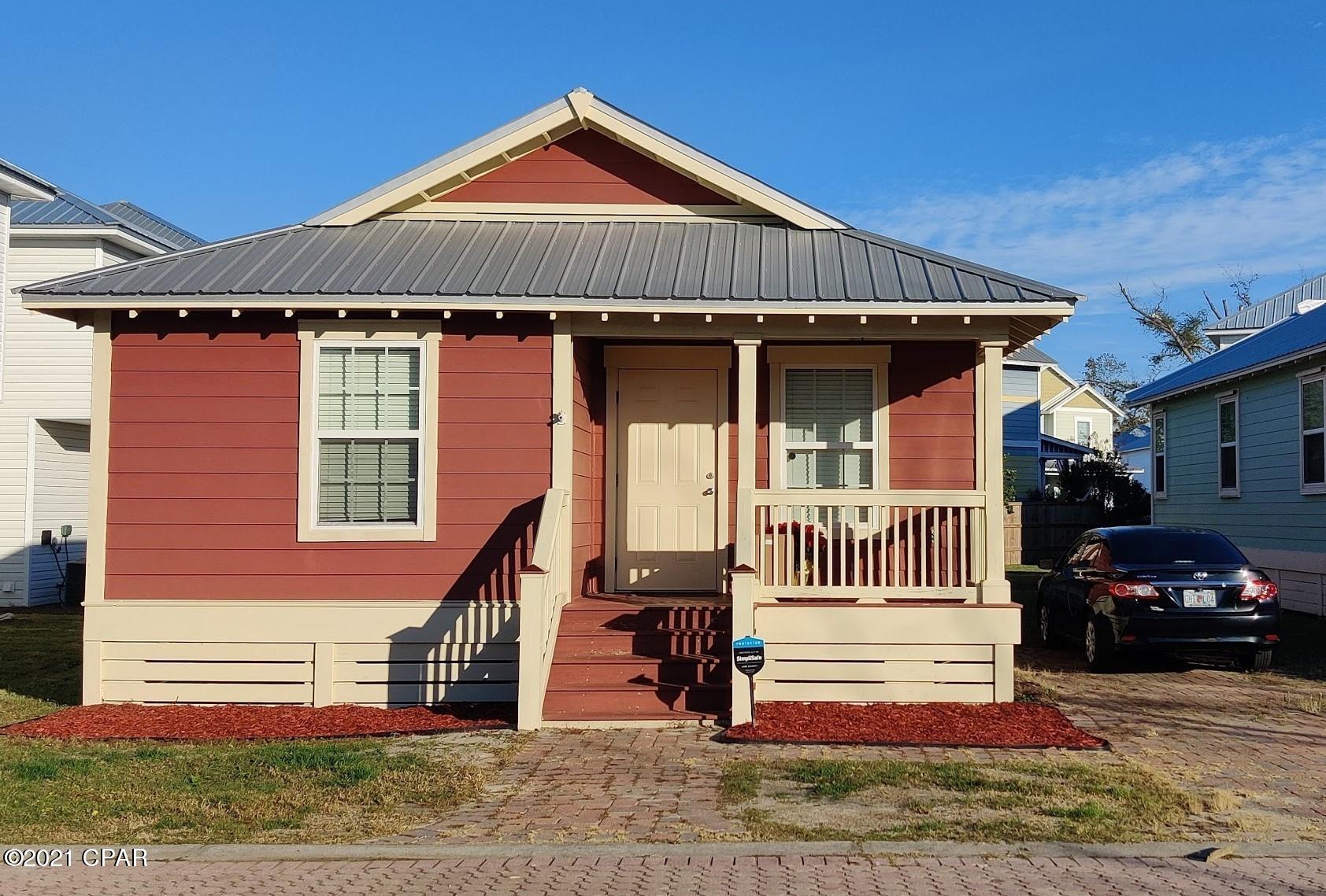 Beautiful 3 bedroom 2 bath home located close to TAFB, Schools and Shopping centers. Located inside Callaway Corners. Home has updated appliances. Double vanity sink in master bathroom, master bathroom offers separate shower and large garden tub. Huge walk-in closets. Washer and dryer connection and a nice big covered porch!