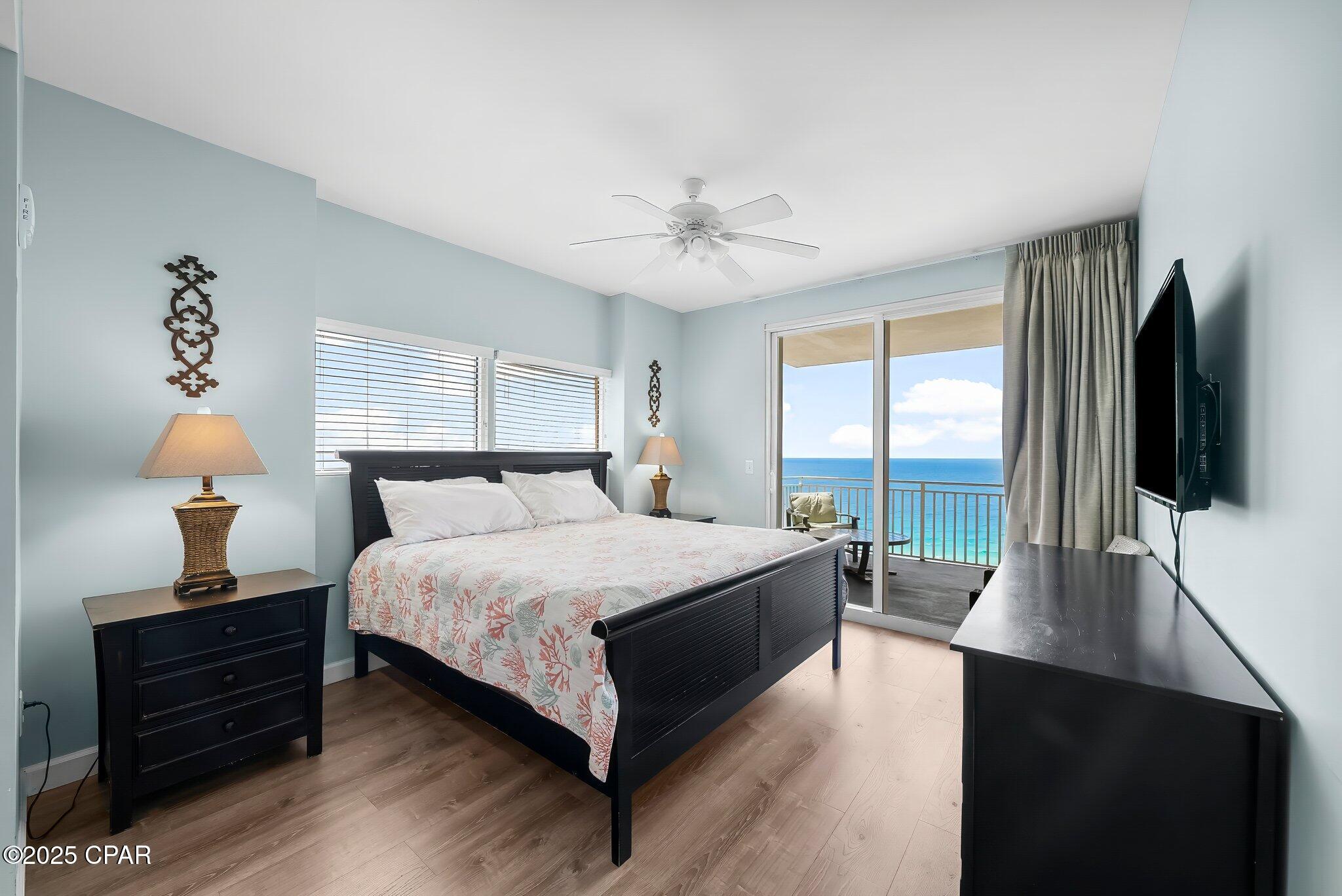 Splash Condo - Residential