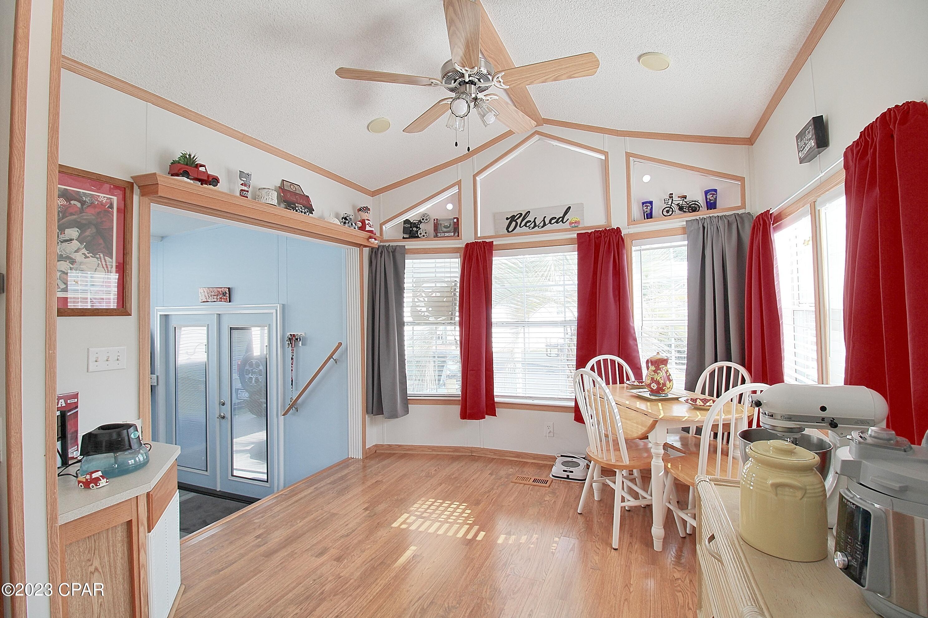 Emerald Pointe Resort - Residential