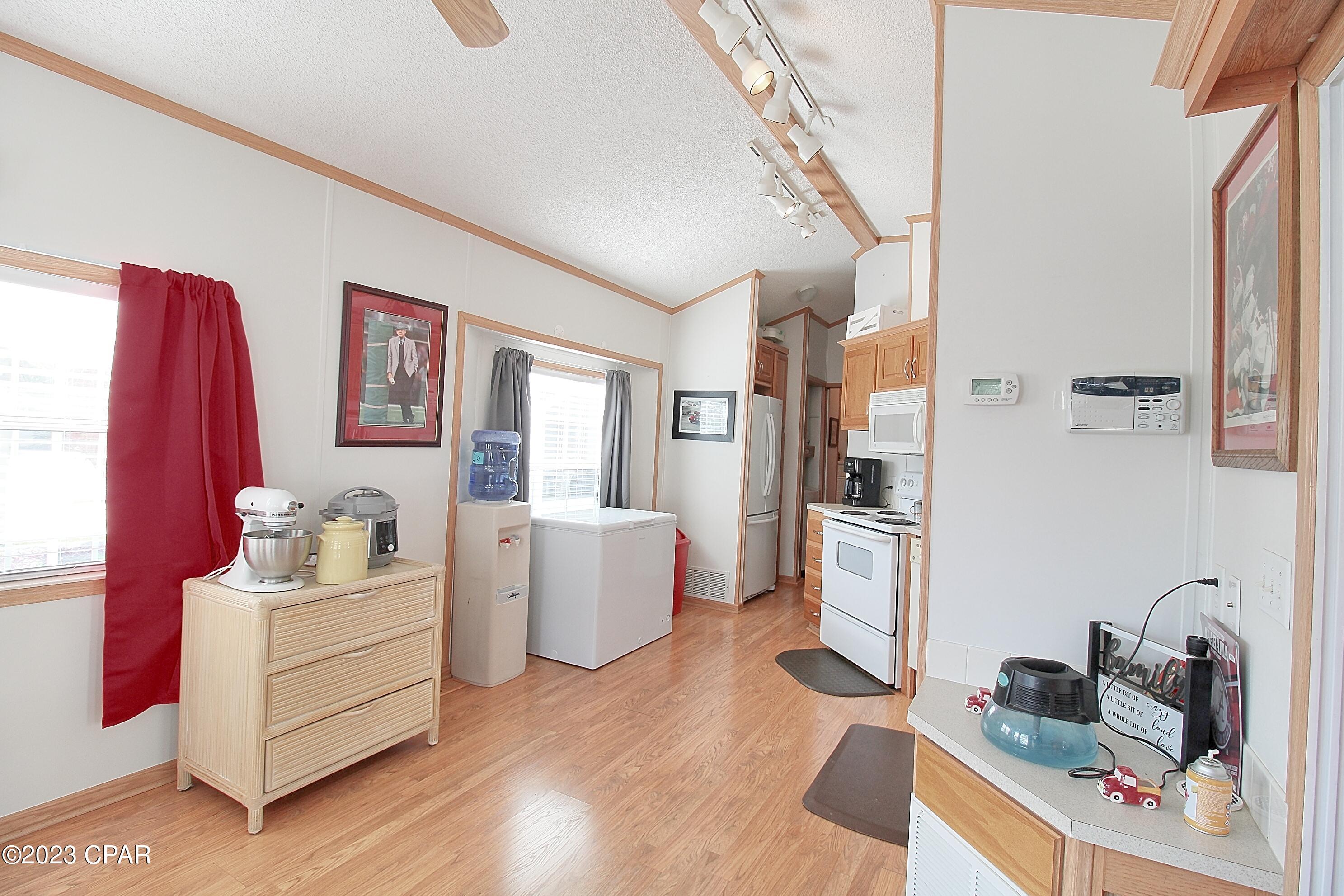Emerald Pointe Resort - Residential