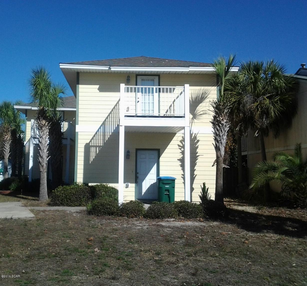 Close to Beach!!!Beautiful townhome with open floor plan, all whirlpool appliances, balcony off master bedroom, all bedrooms upstairs, and ceramic tile and NEW CARPET and paint throughout.