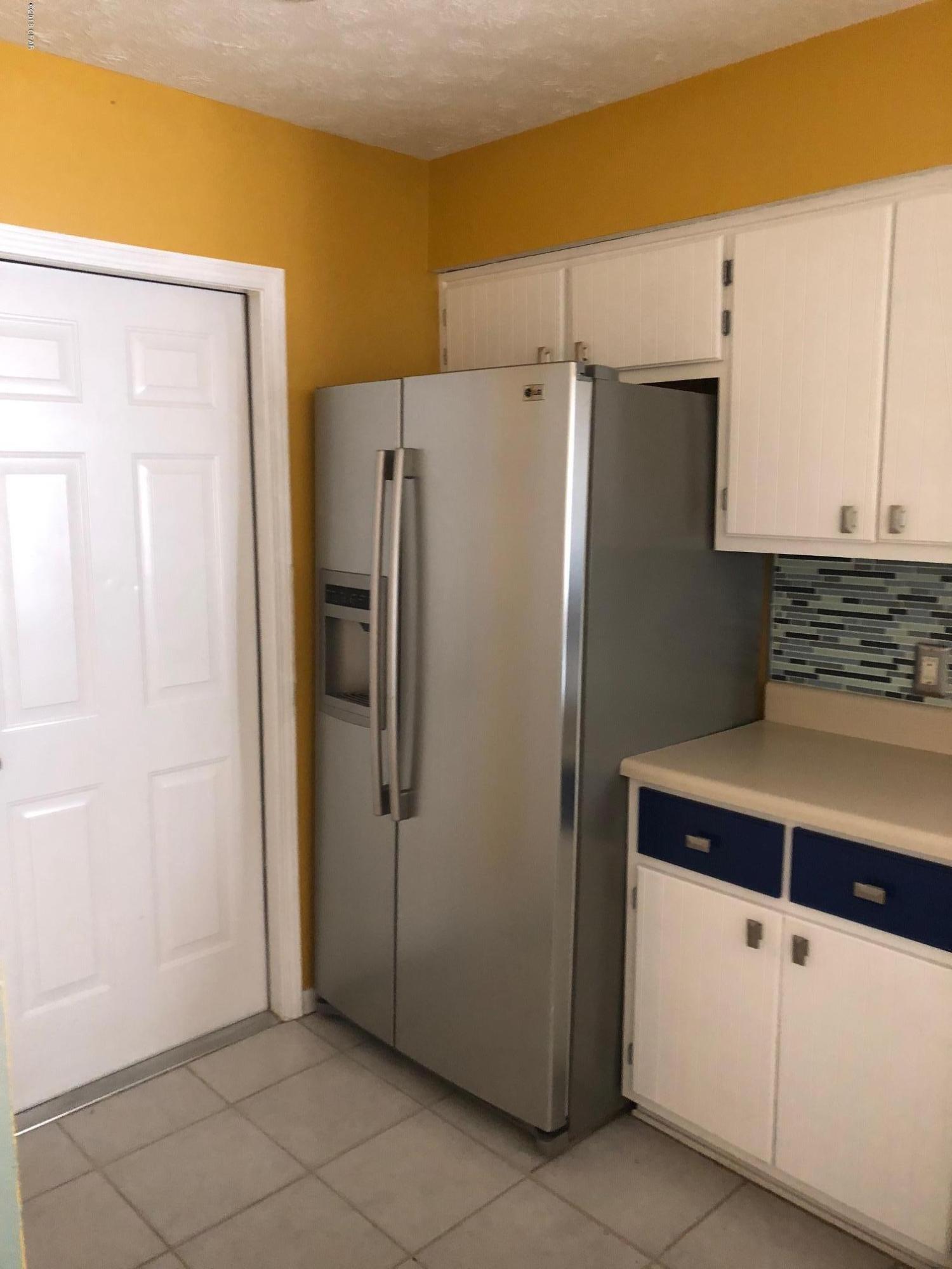 Brittany Woods Park - Residential Lease