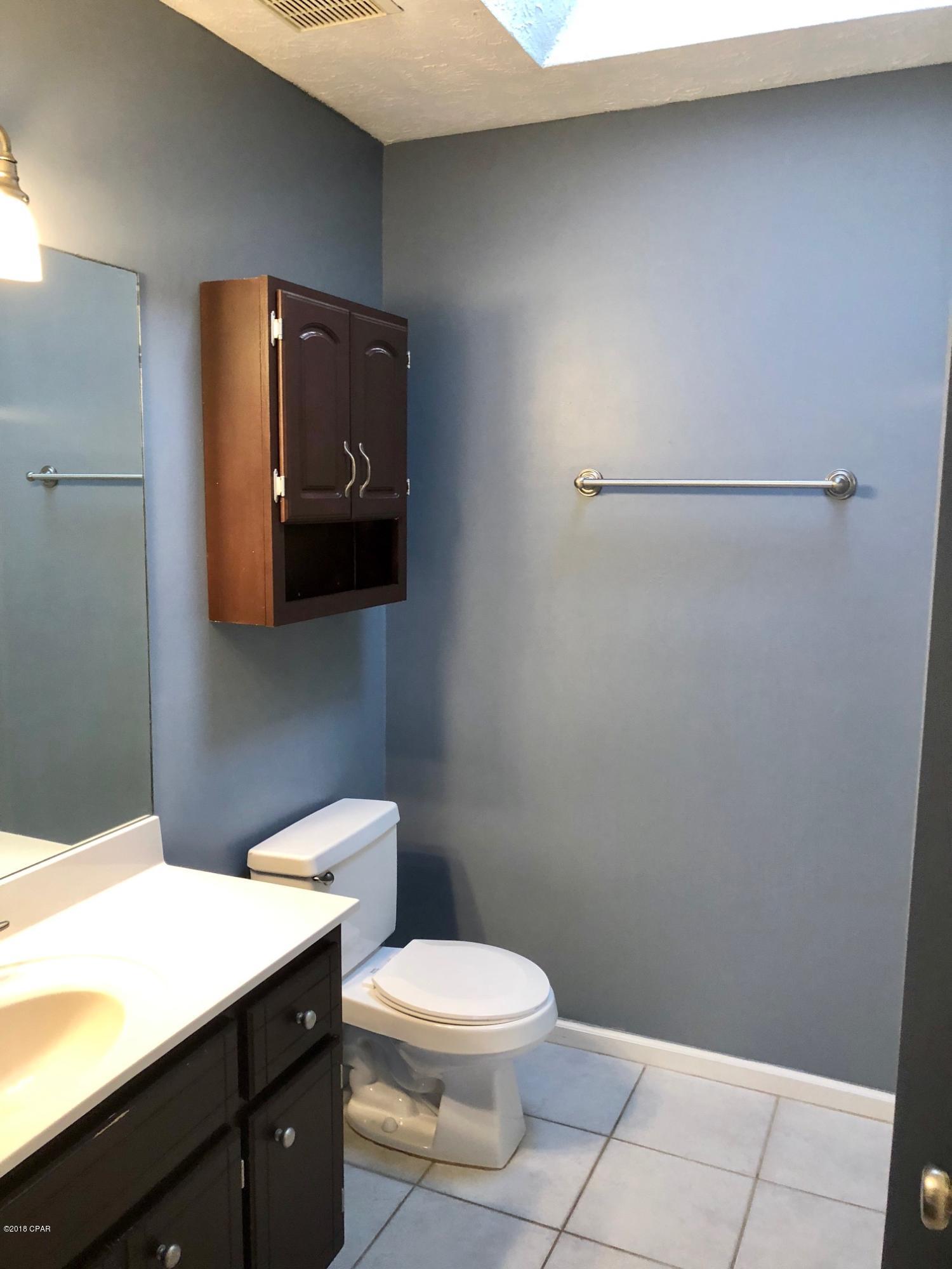 Brittany Woods Park - Residential Lease