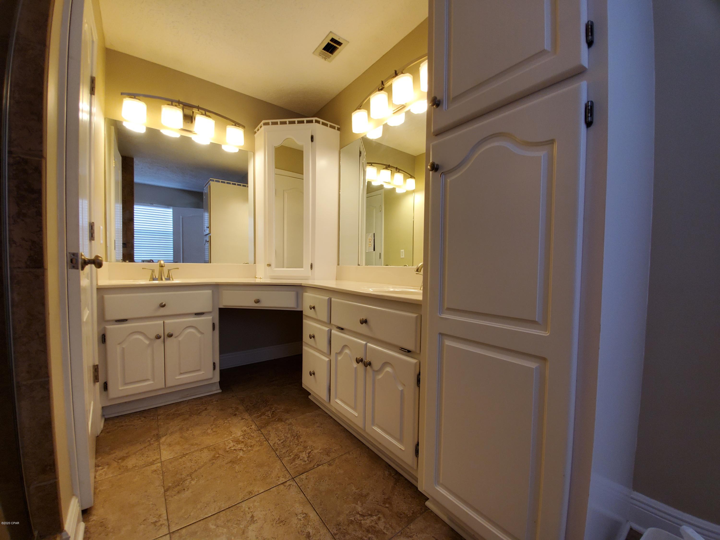 Summer Breeze Phase I - Residential Lease