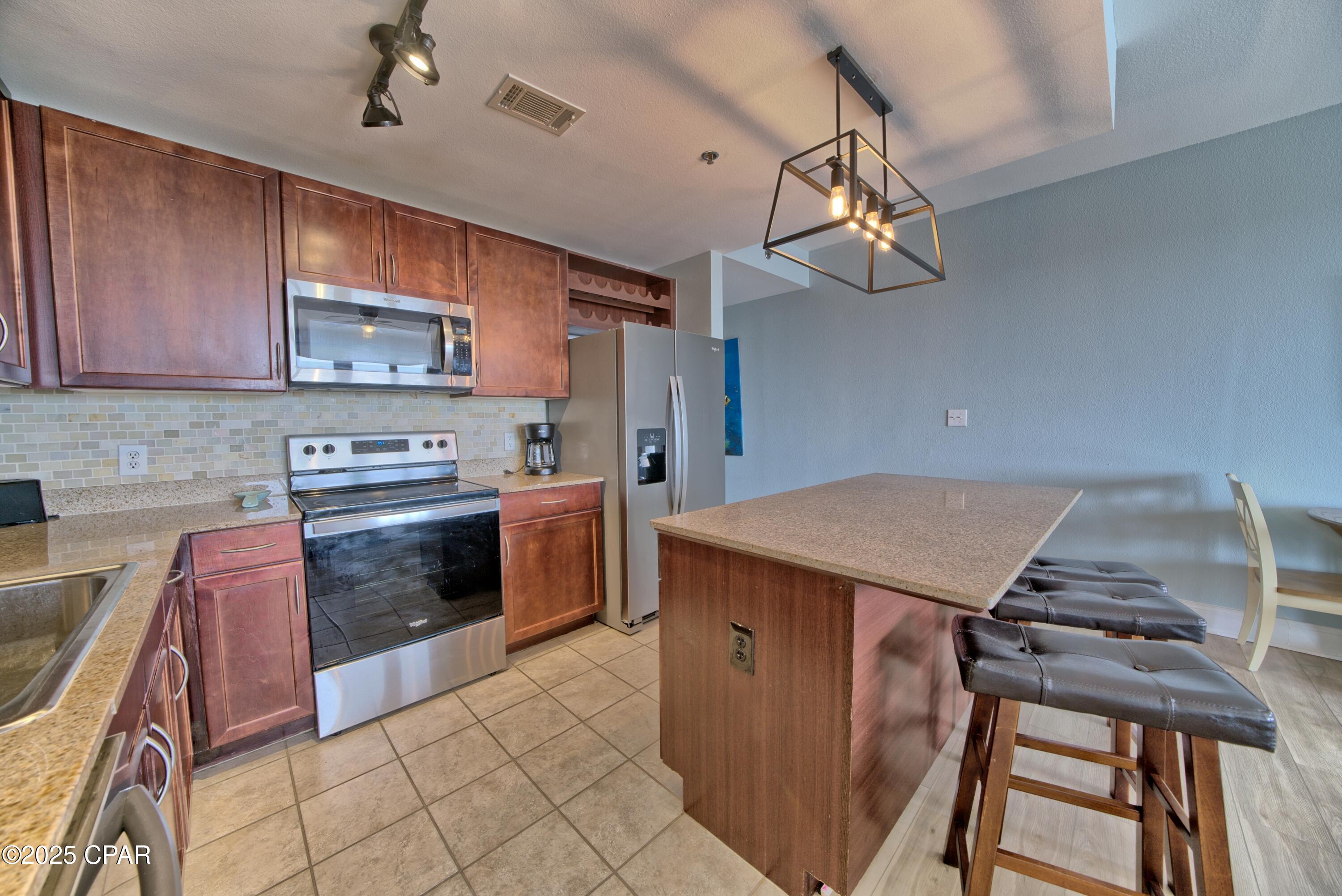 Laketown Wharf - Residential