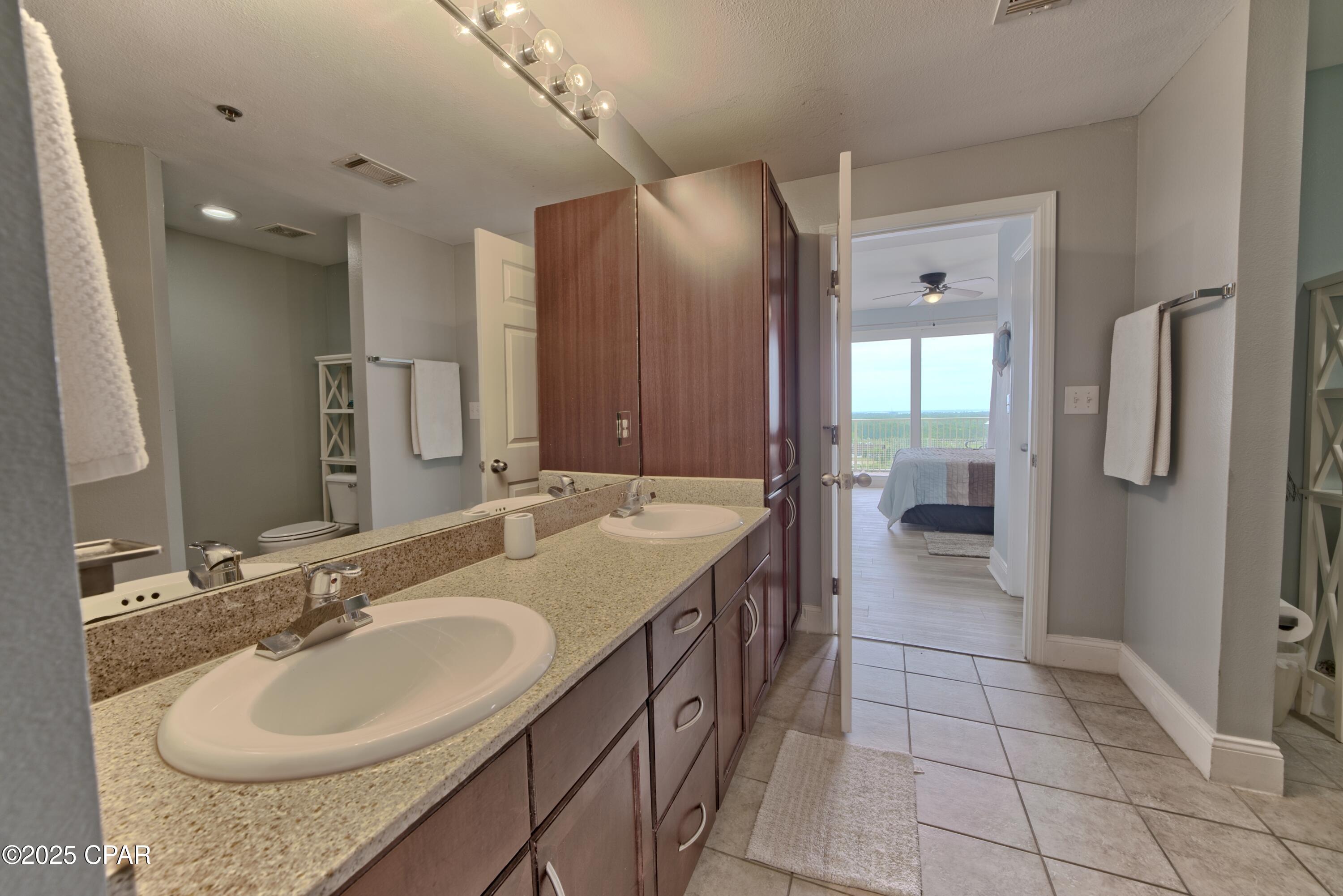 Laketown Wharf - Residential