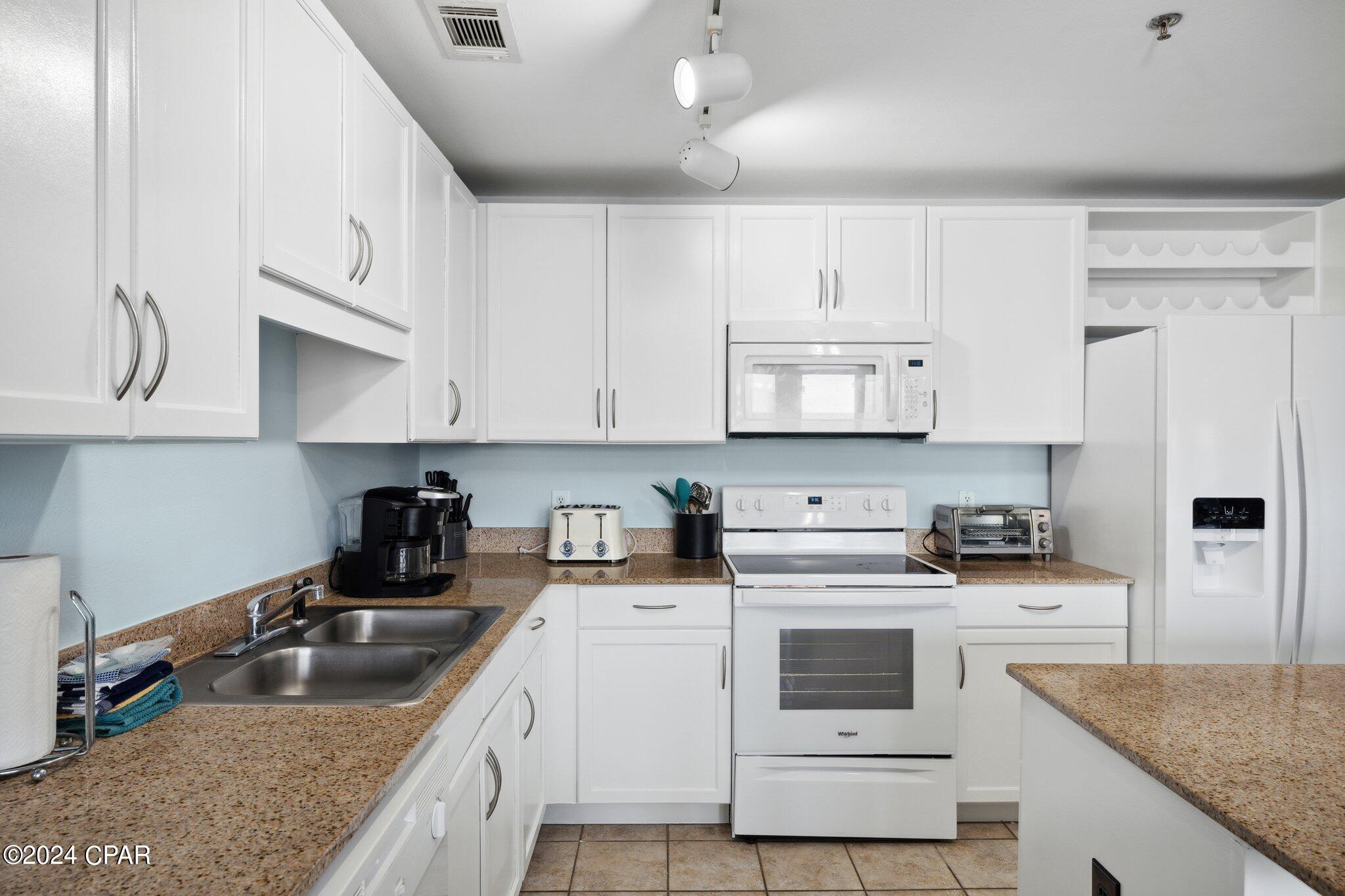 Laketown Wharf - Residential