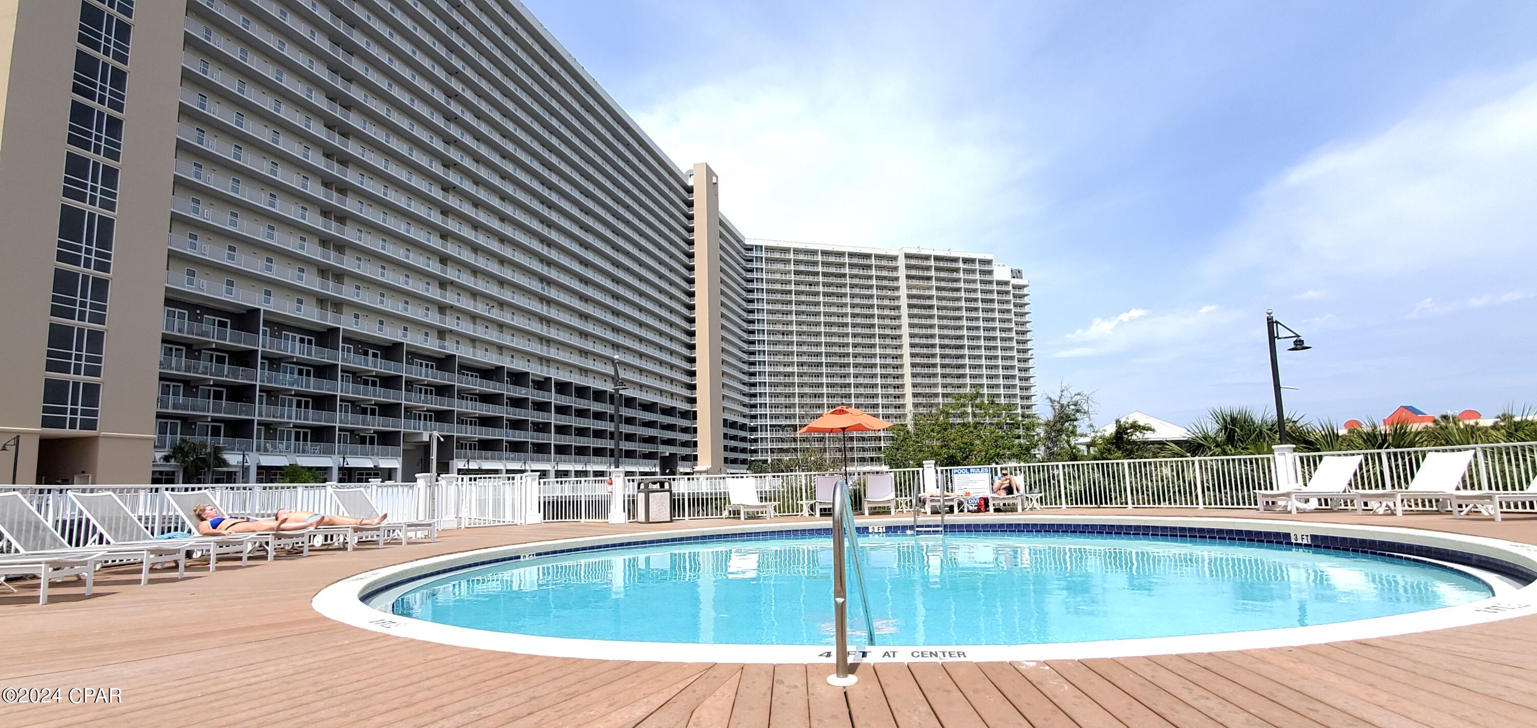 Laketown Wharf - Residential