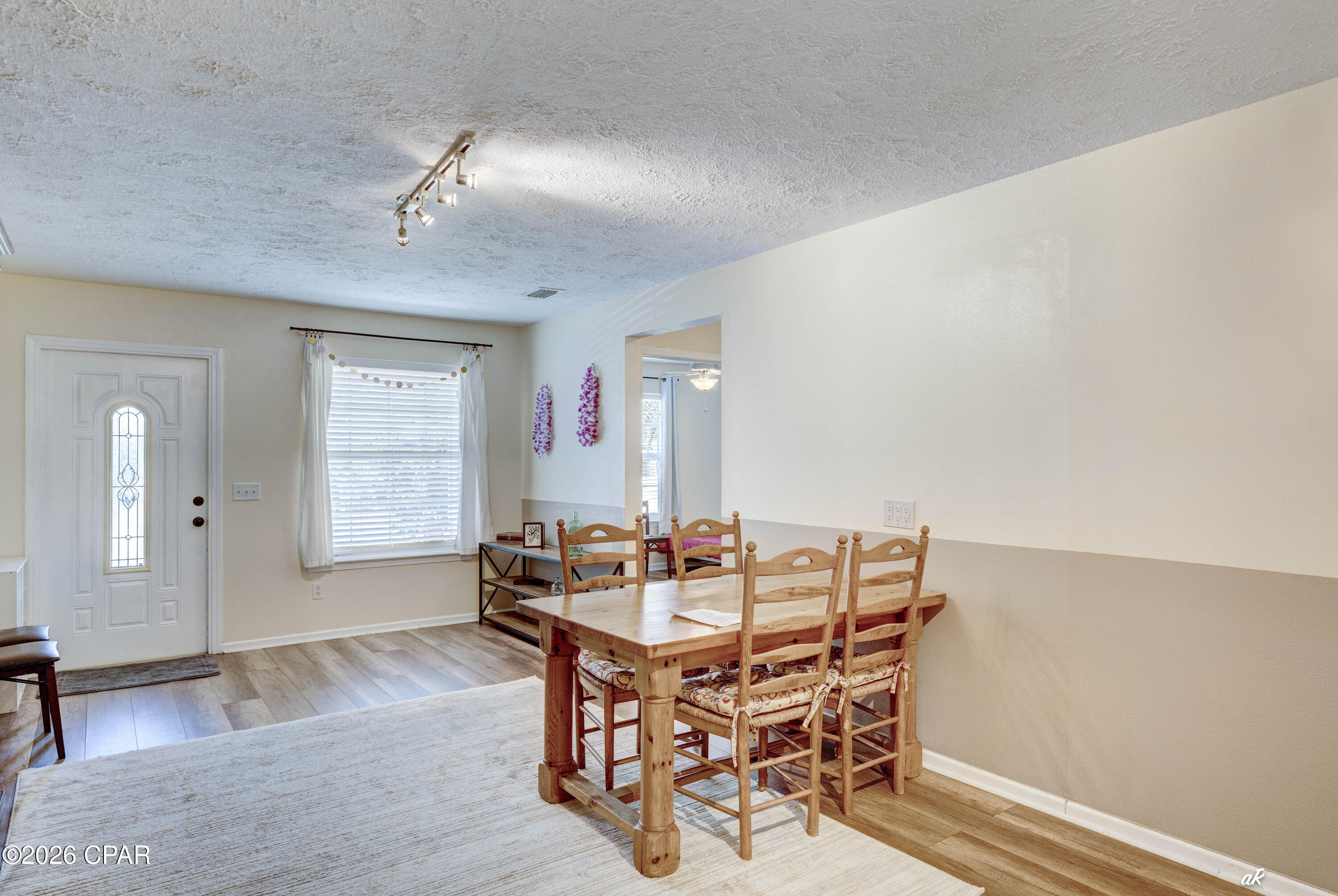 North Lagoon Oaks 4th - Residential Lease