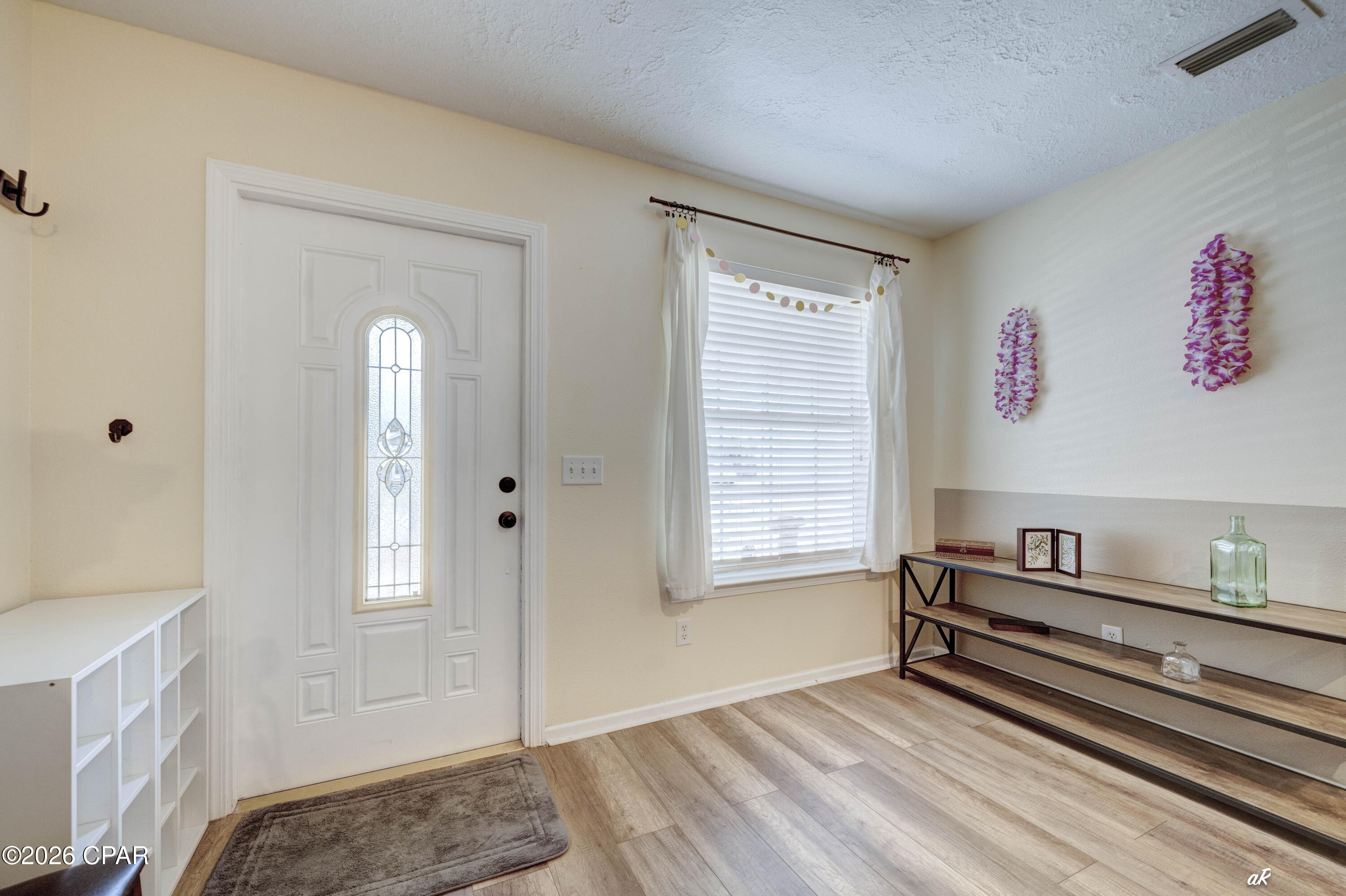 North Lagoon Oaks 4th - Residential Lease