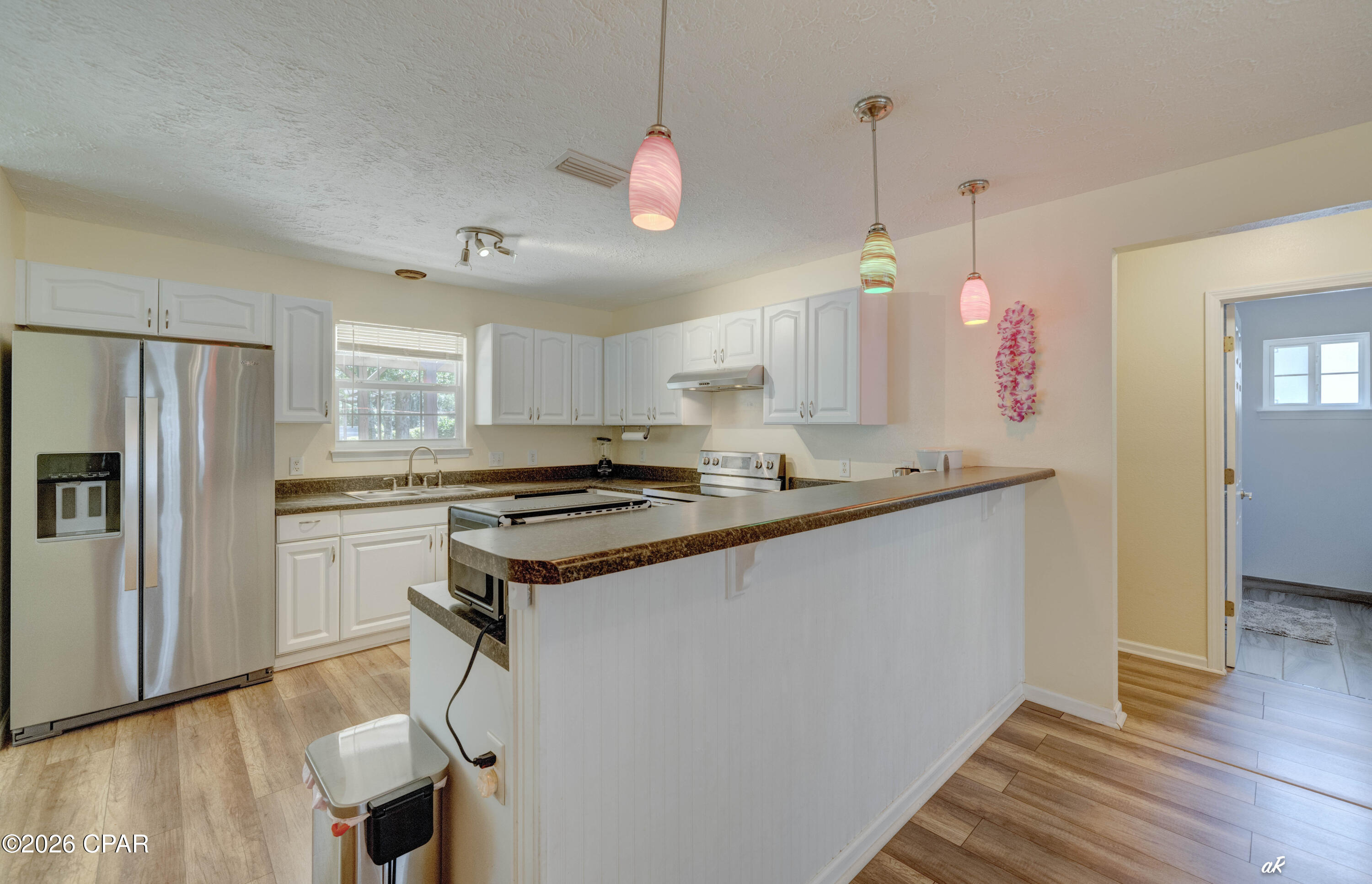 North Lagoon Oaks 4th - Residential Lease