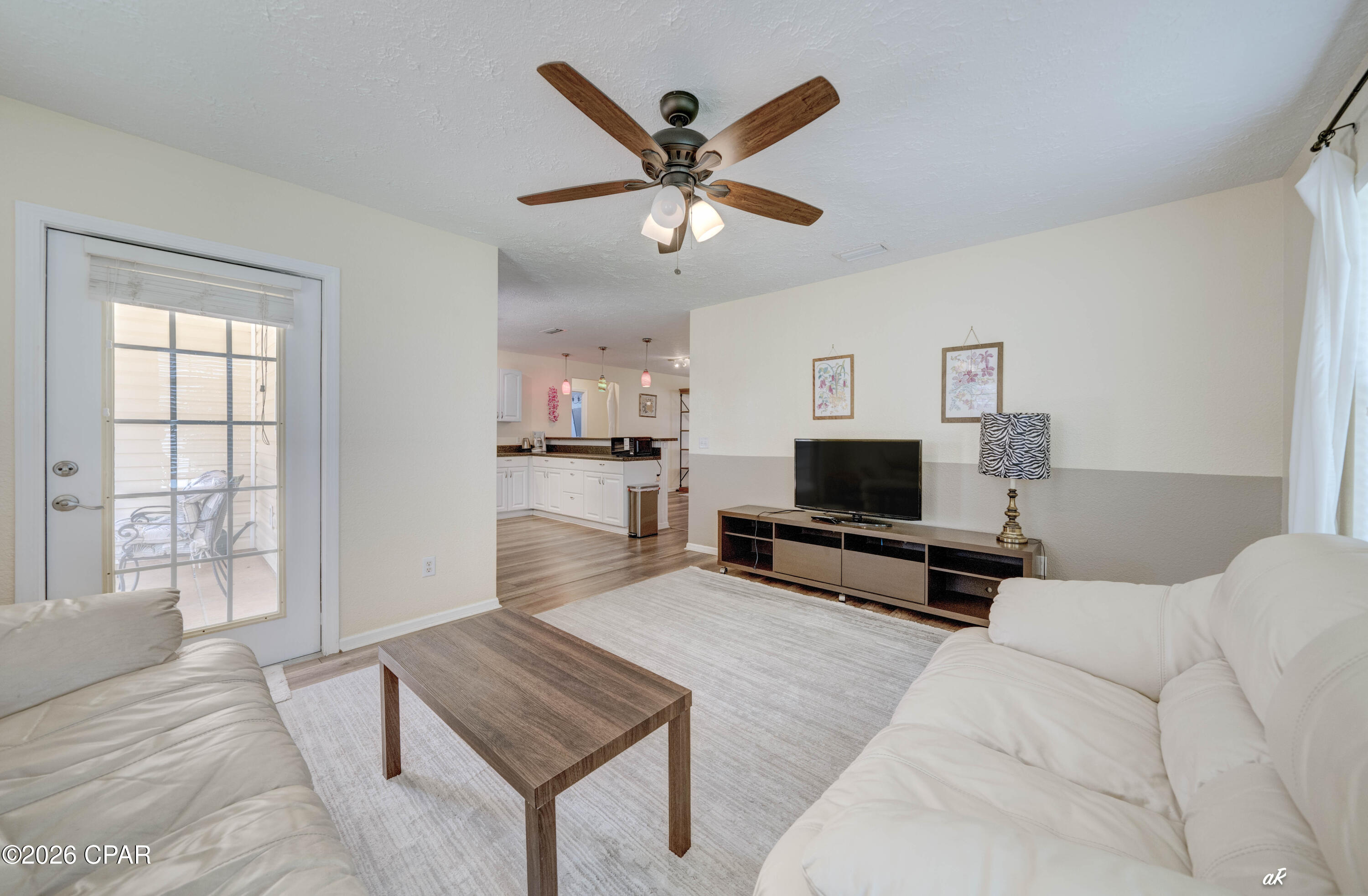 North Lagoon Oaks 4th - Residential Lease
