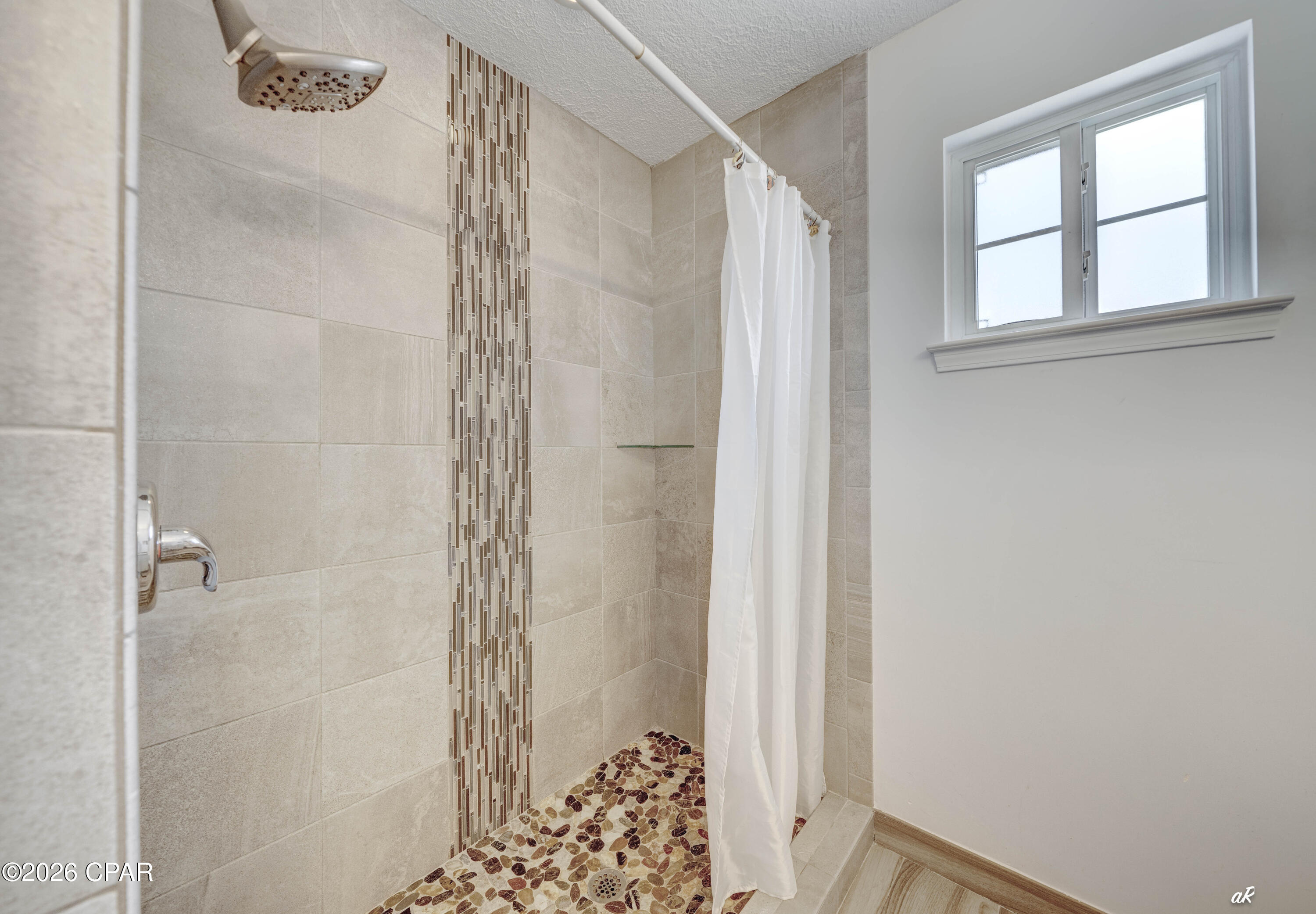 North Lagoon Oaks 4th - Residential Lease