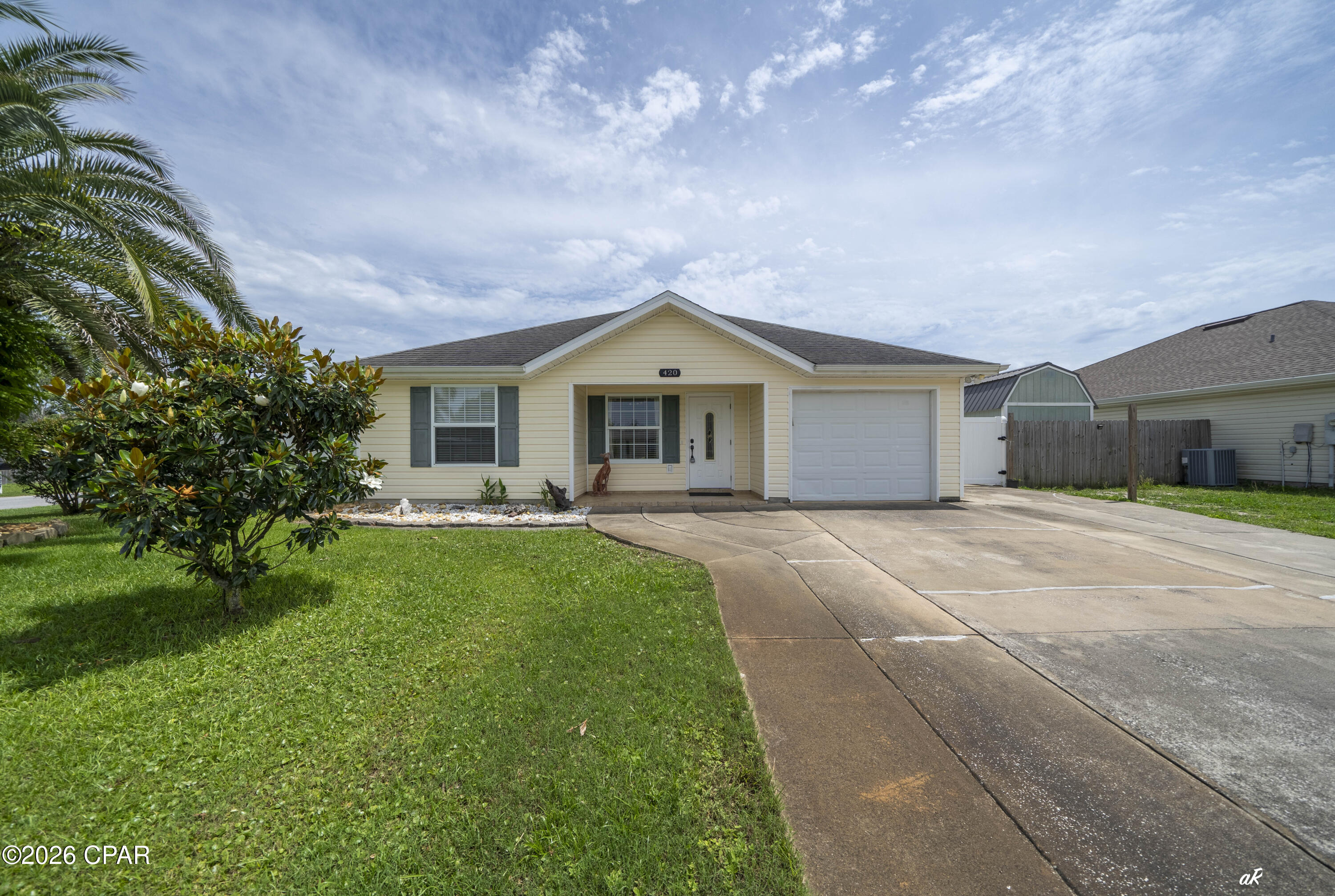 North Lagoon Oaks 4th - Residential Lease