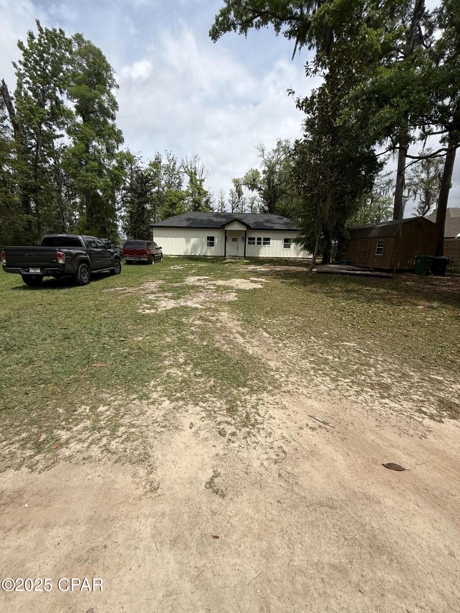 Paradise Lakes - Residential