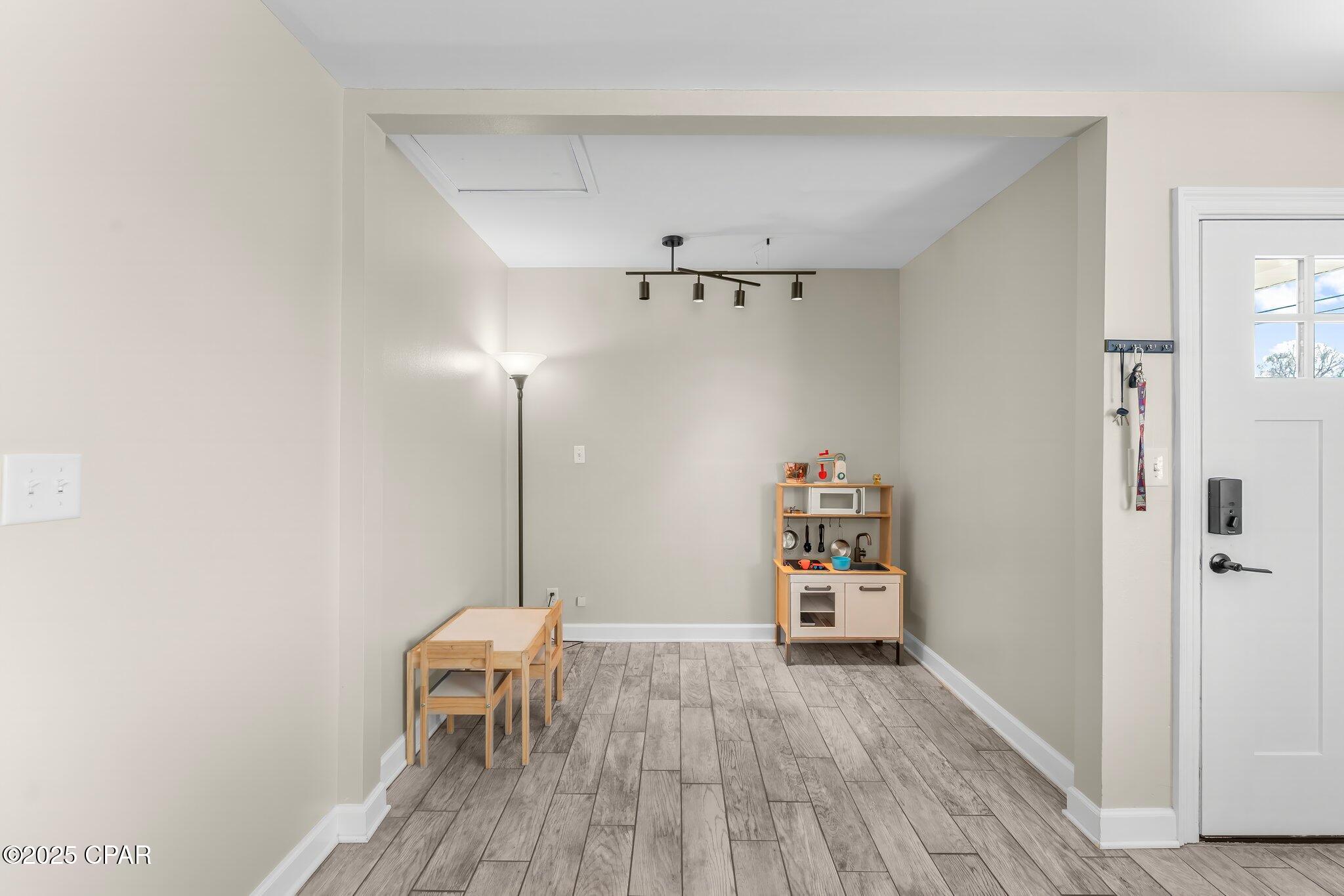 Forest Park 4th Add - Residential Lease