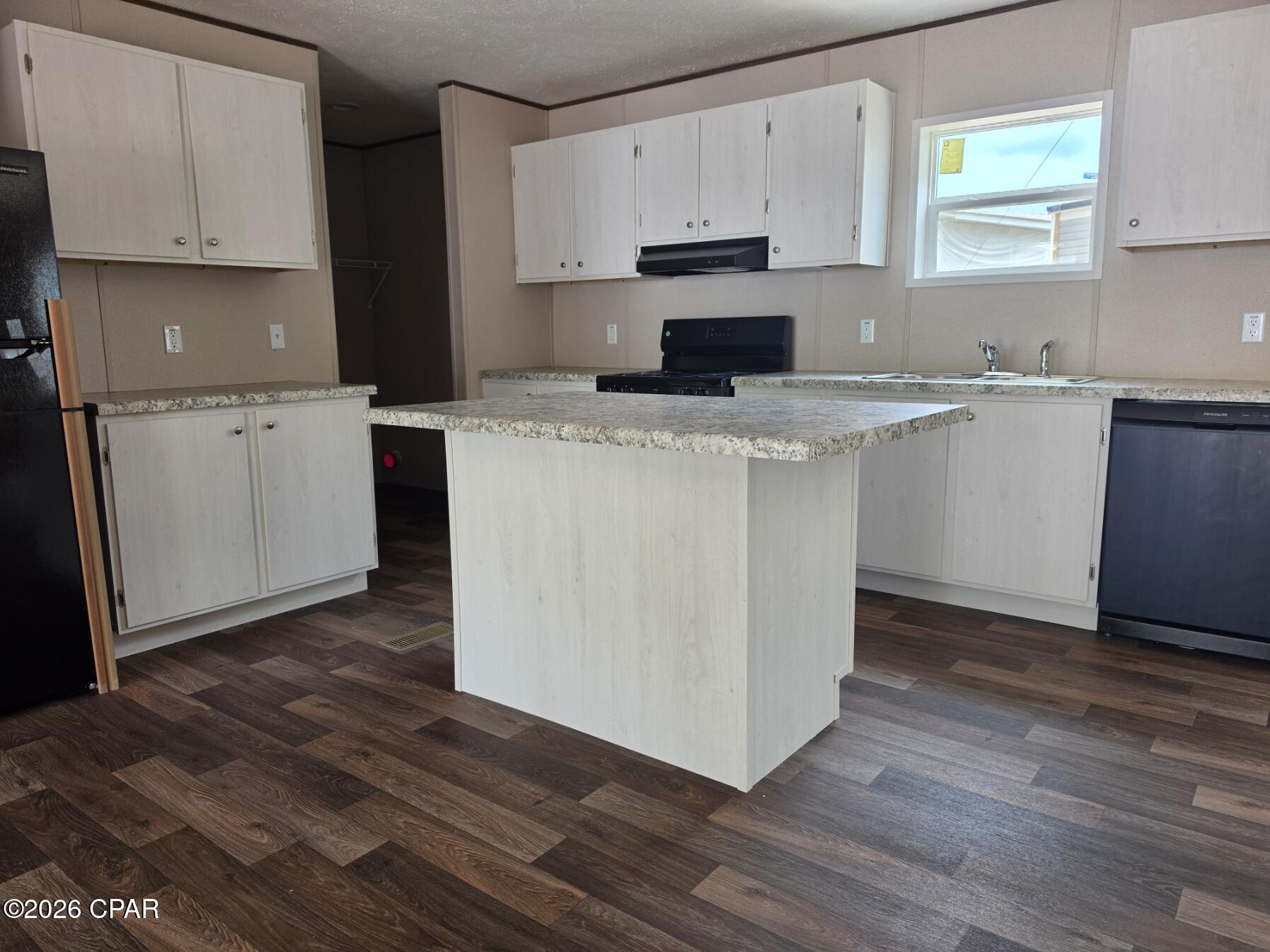 Compass Lake Hills Unit 5 - Residential