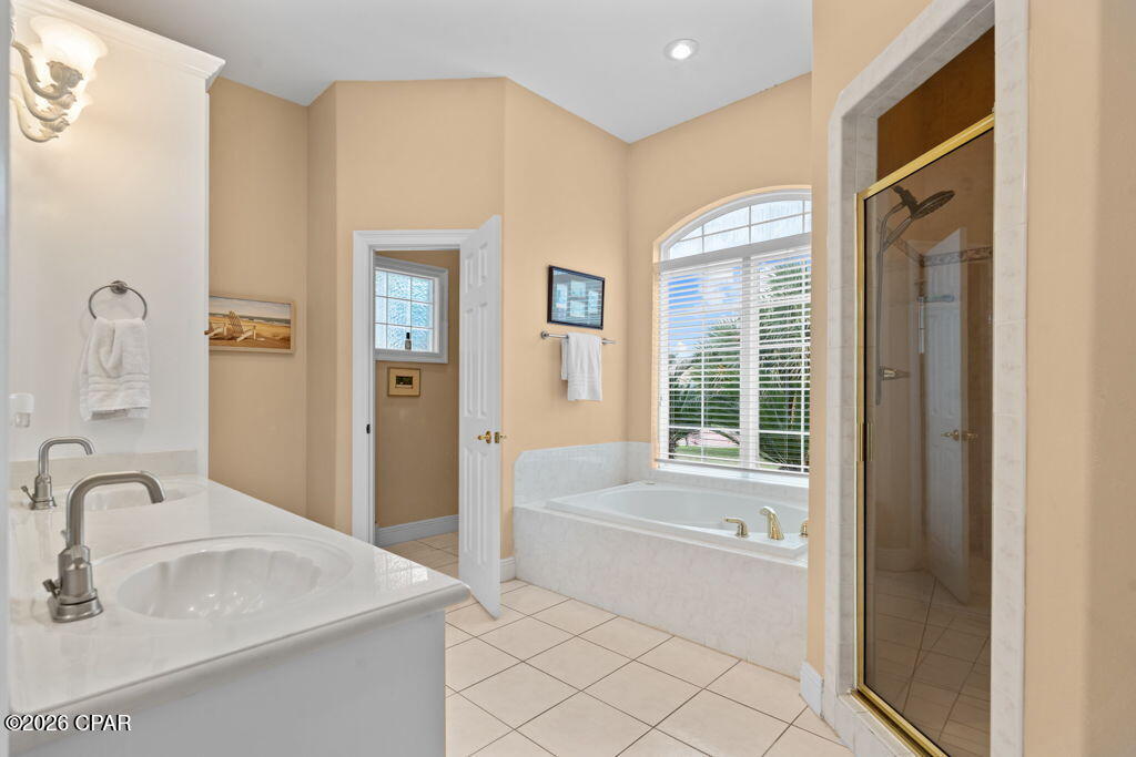 Pelican Bay - Residential