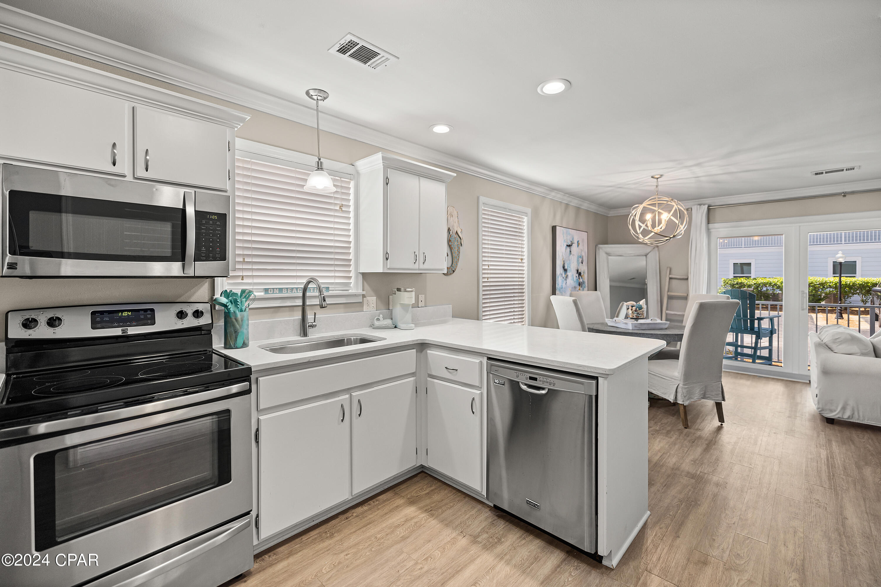 Beachside Villas Condo - Residential