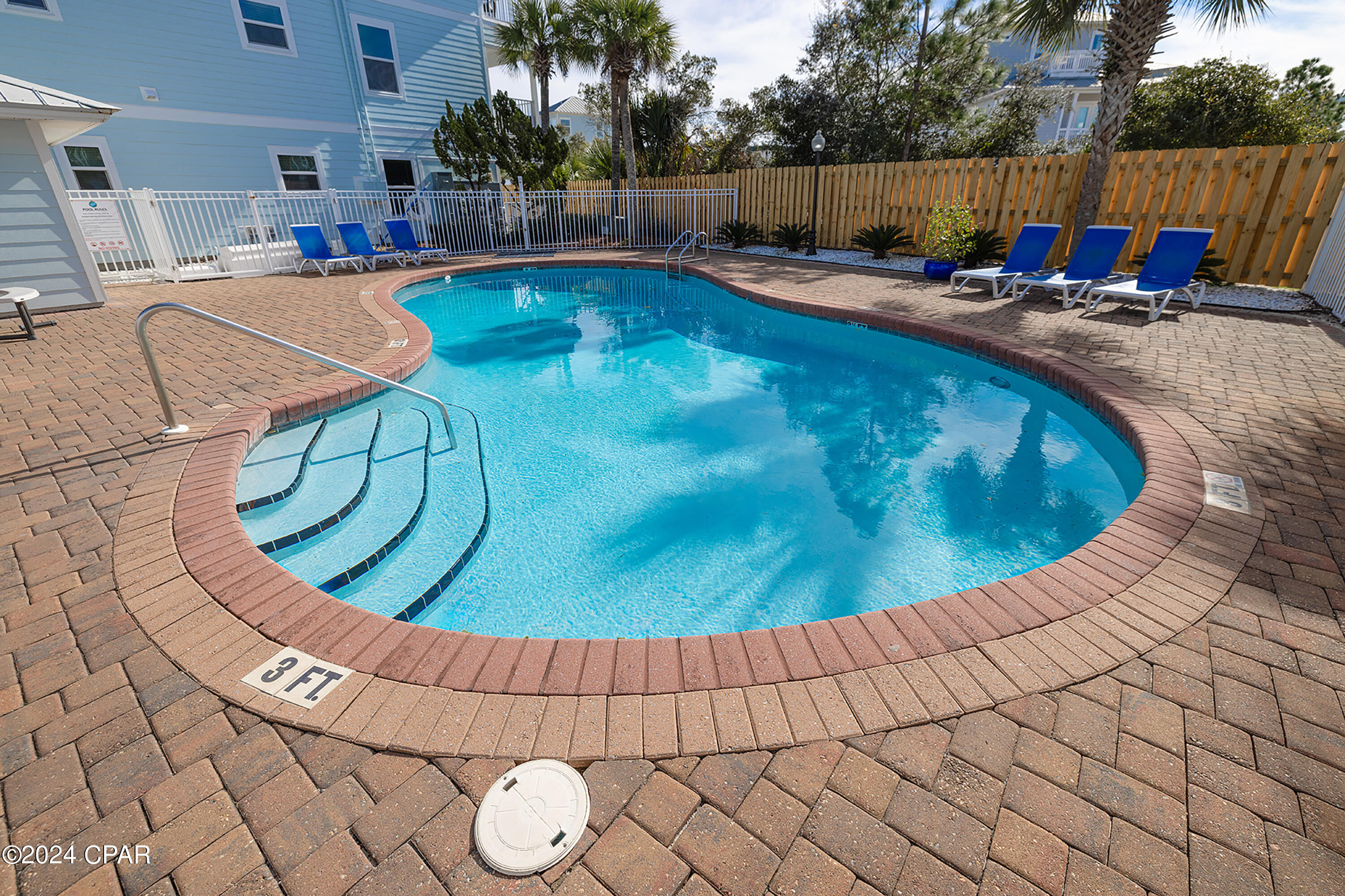 Beachside Villas Condo - Residential