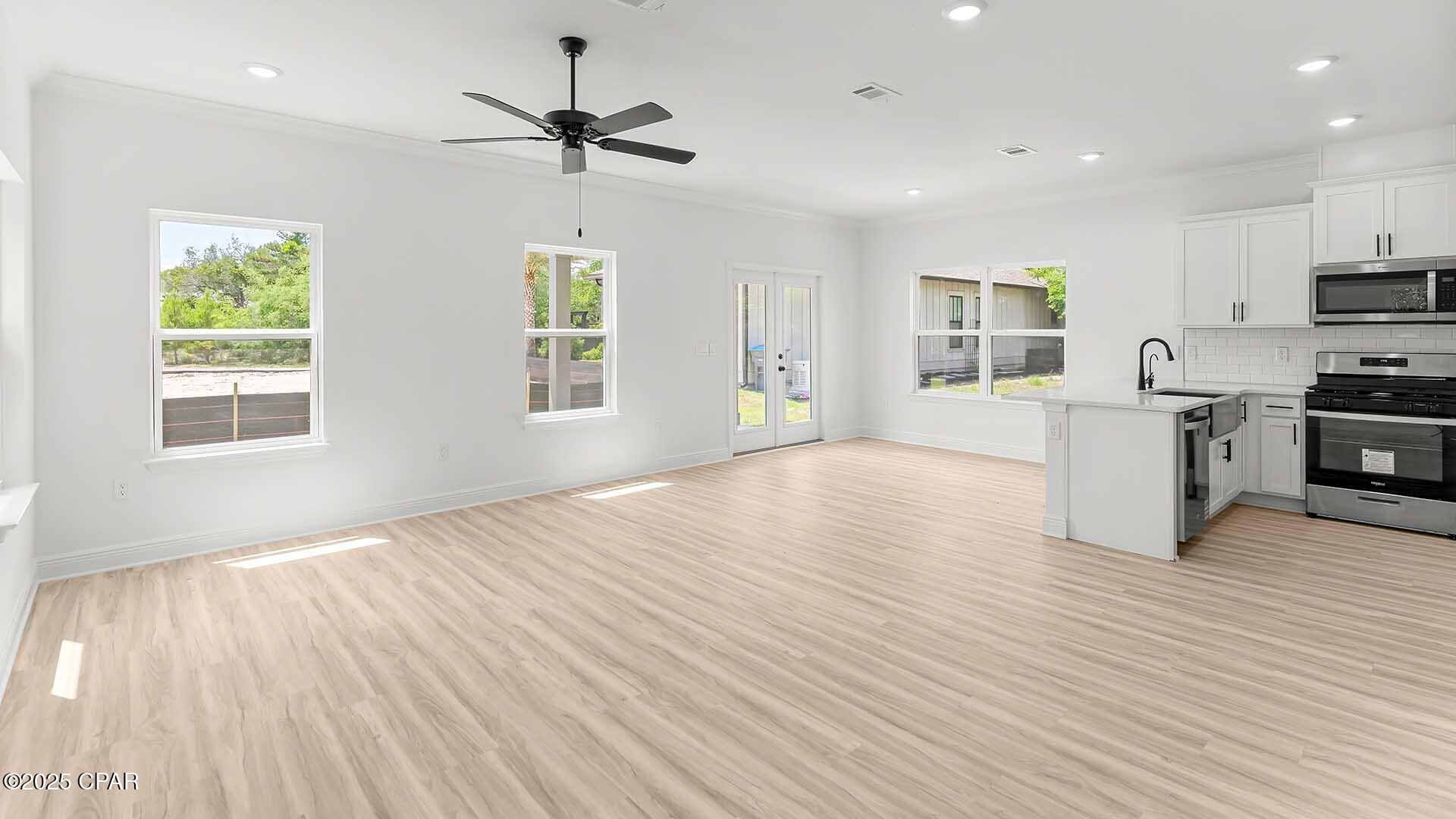 Colonial Landing - Residential
