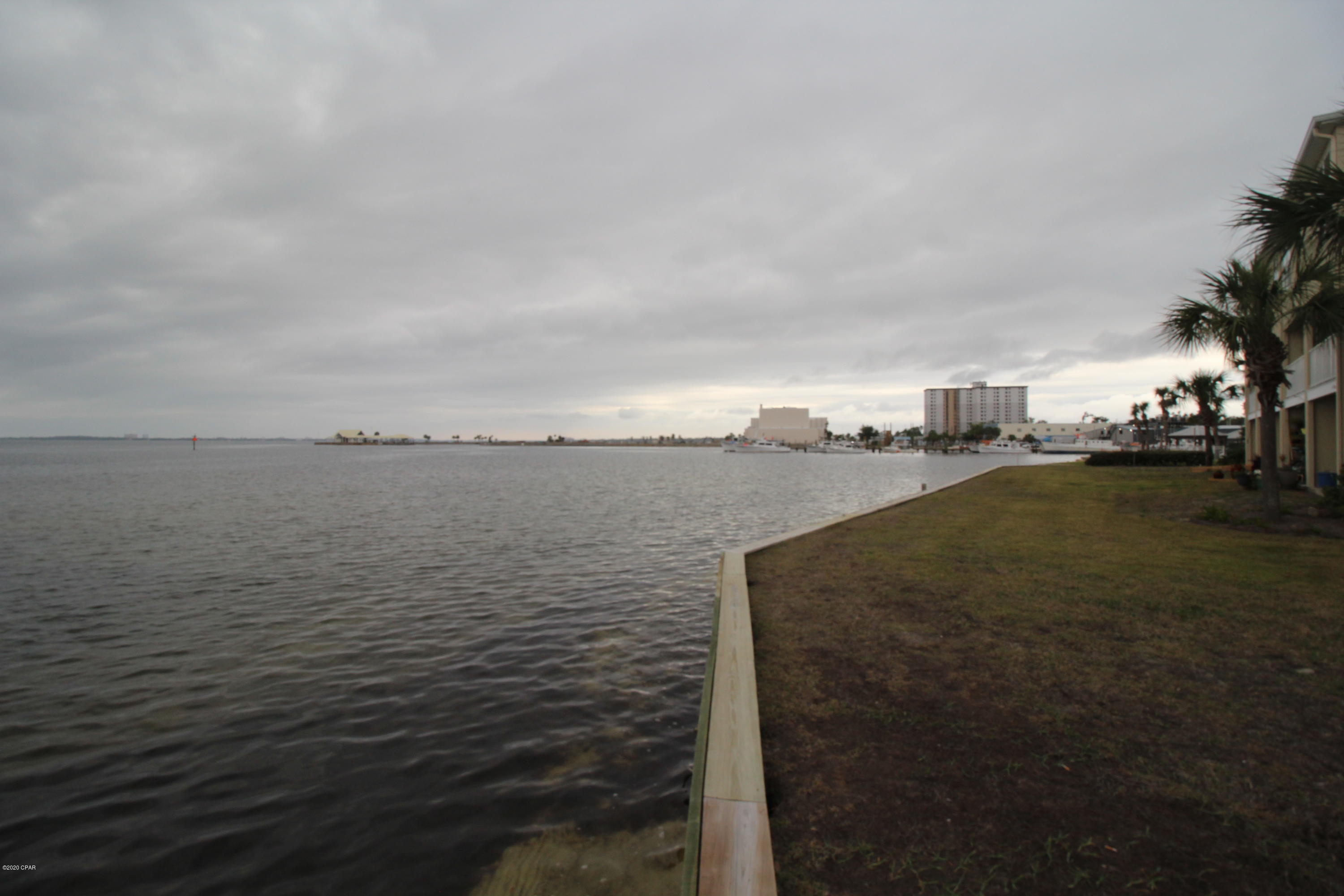 Grand Bay Townhomes - Residential