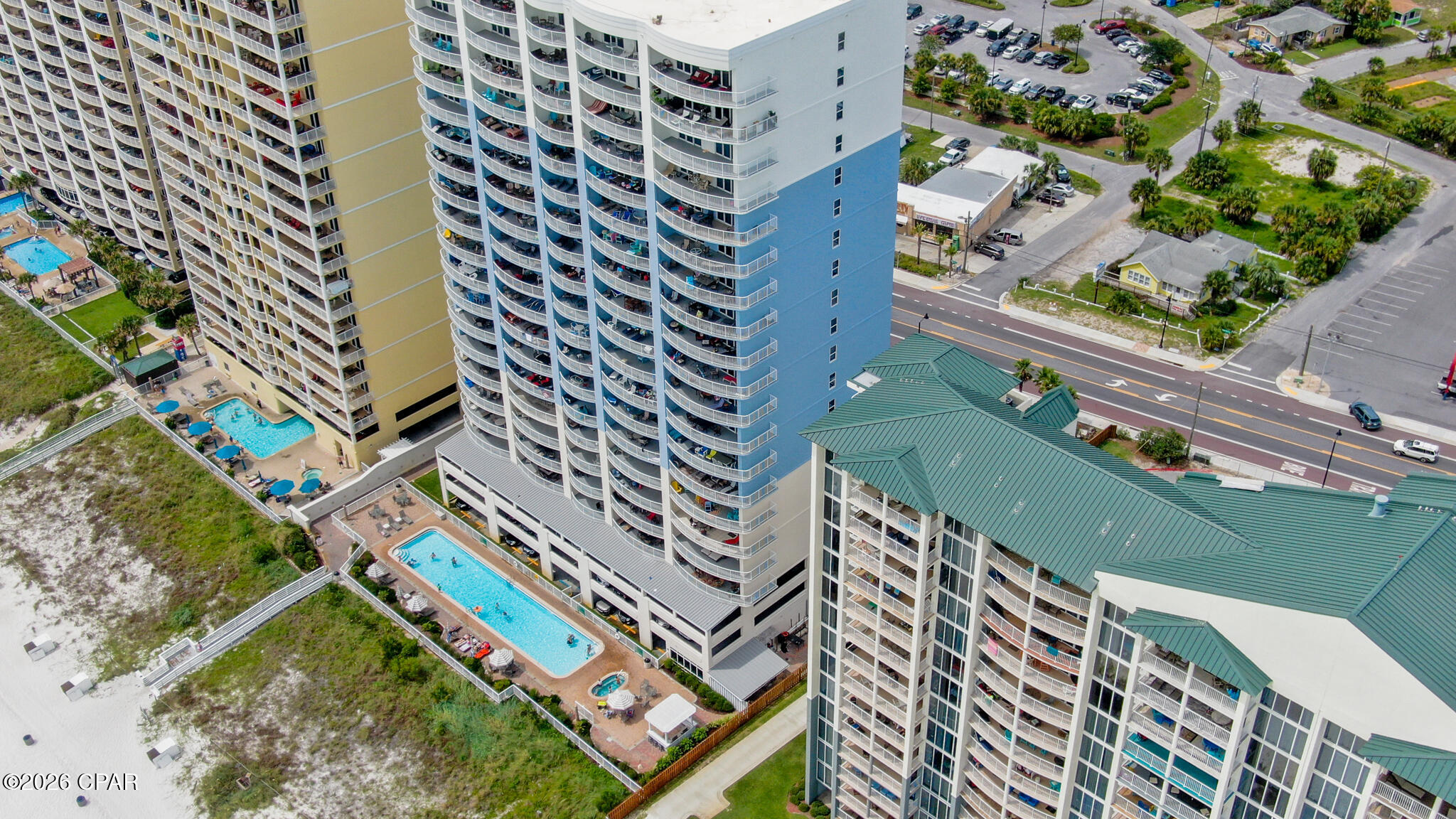 Twin Palms Resort - Residential