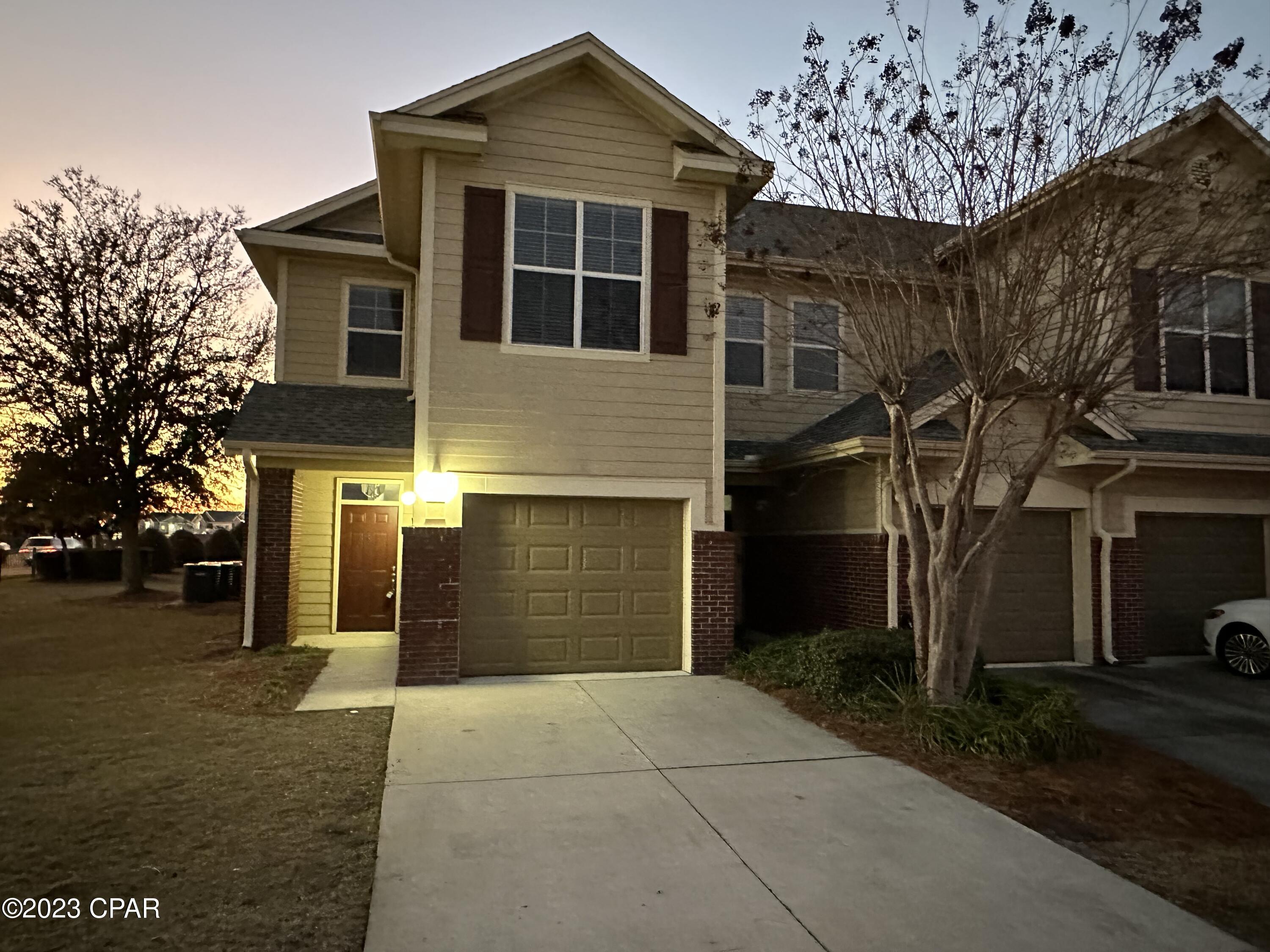 Beautiful remodeled end unit in desirable gated community of  Baldwin Rowe.  The unit features fresh paint throughout. The kitchen has new white shaker cabinets, granite countertops, and stainless steel appliances. The baths have all new fixtures and granite vanity tops. There are all new light and plumbing fixtures throughout and LVP flooring on the main floor and new carpet upstairs. Close to restaurants, schools, parks, and shopping. The HOA community includes ponds, pool and community center for large get togethers and parties.

Buyer to verify all pertinent information including sq footage and lot dimensions.