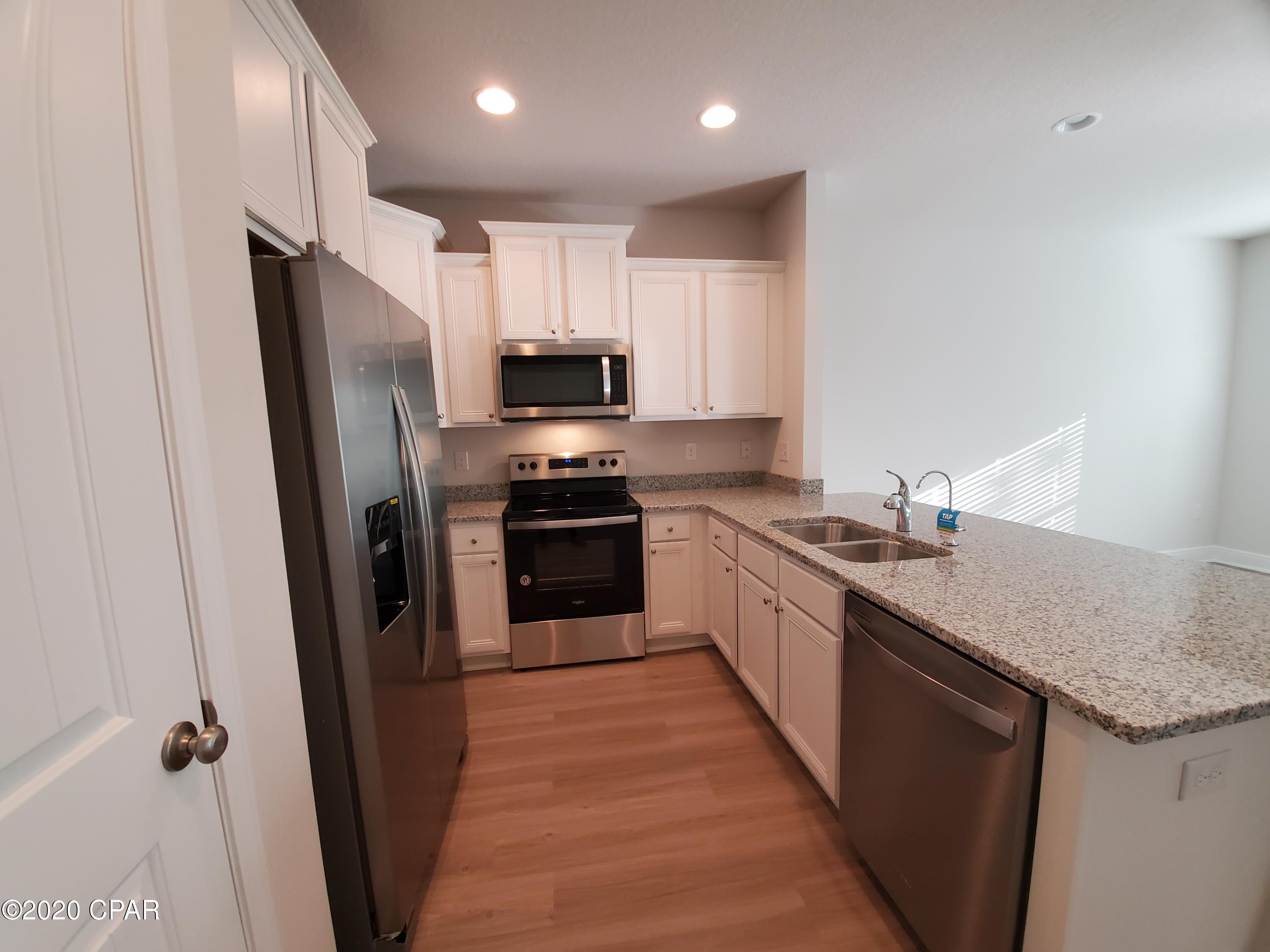 Hathaway Townhomes - Residential Lease