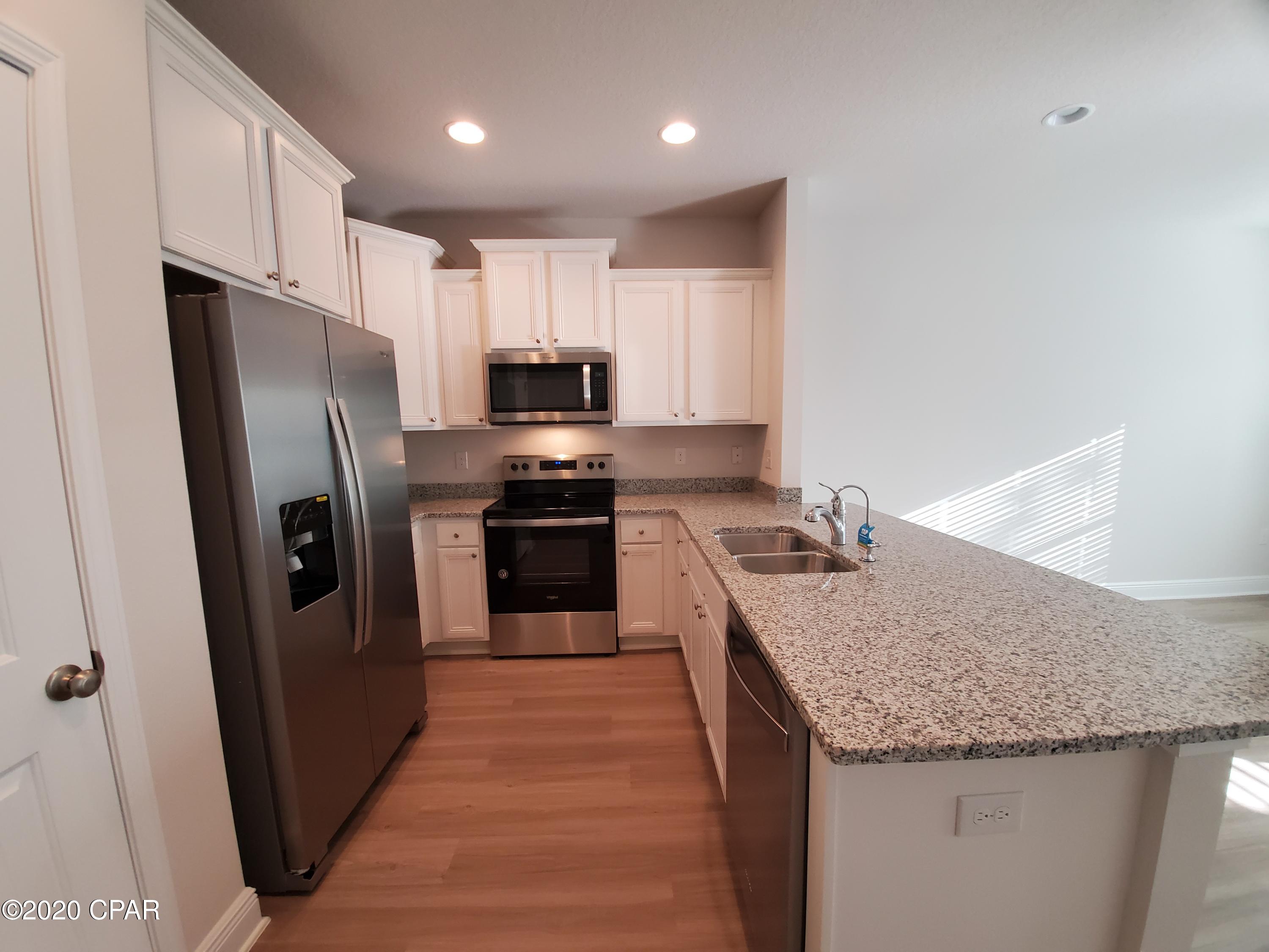 Hathaway Townhomes - Residential Lease