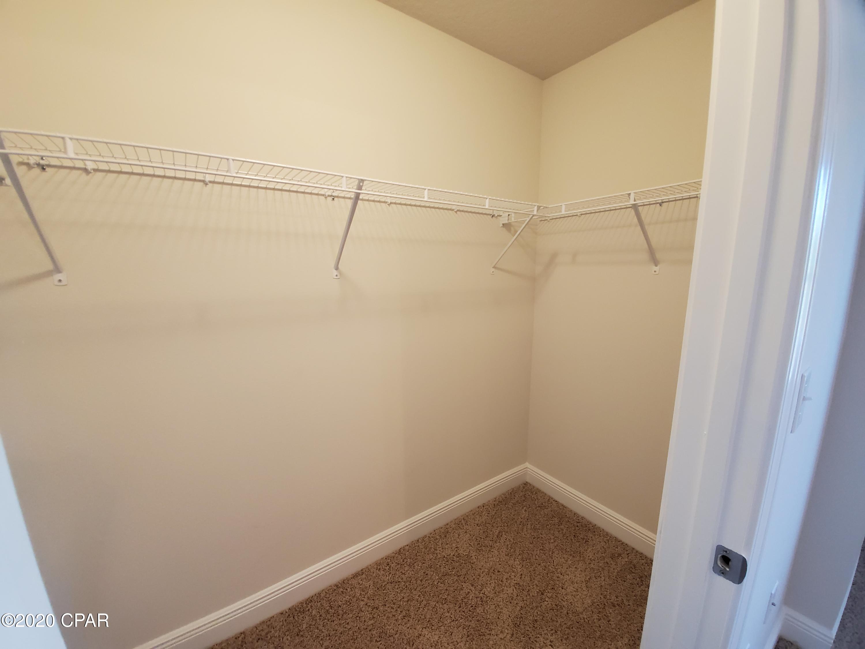 Hathaway Townhomes - Residential Lease