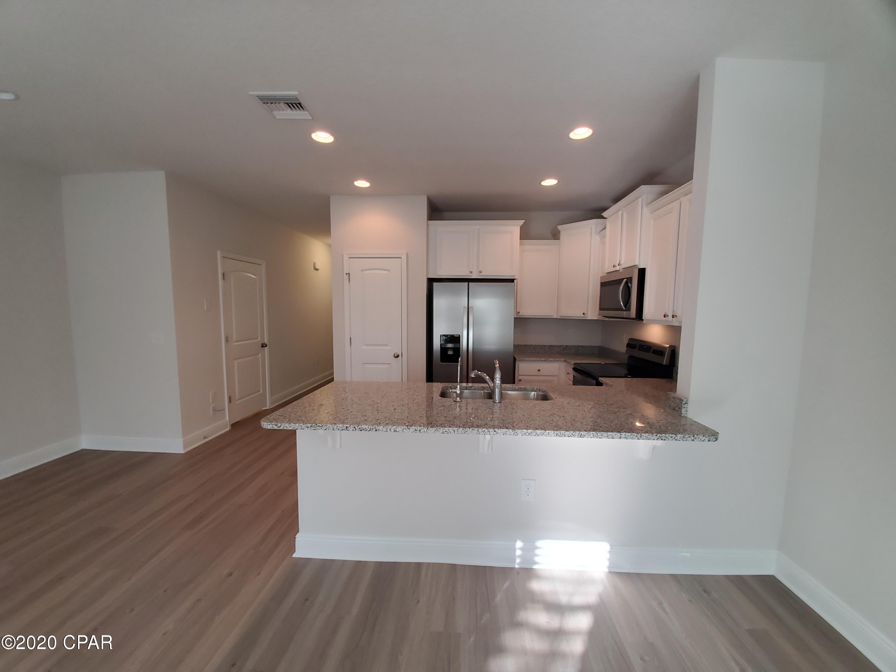 Hathaway Townhomes - Residential Lease