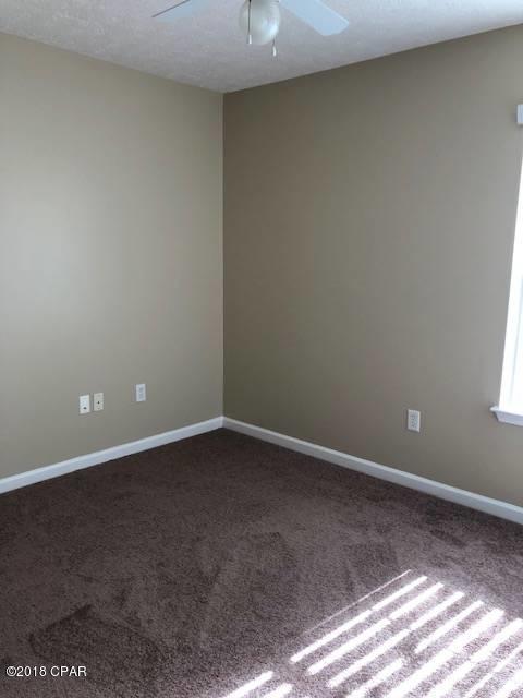 Hickory Manor - Residential Lease