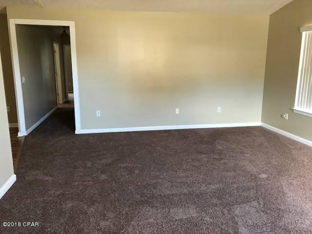 Hickory Manor - Residential Lease