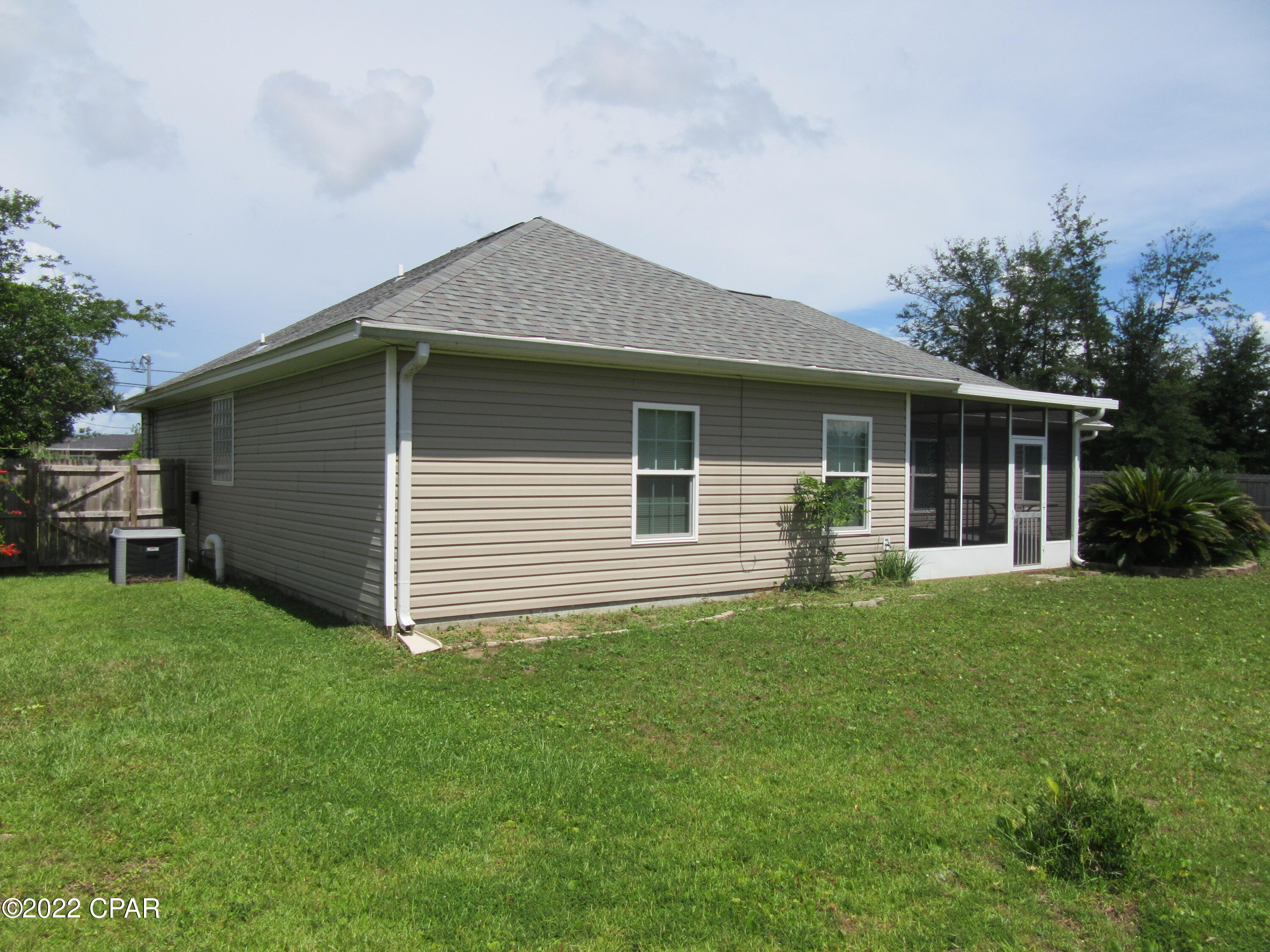 [No Recorded Subdiv] - Residential Lease