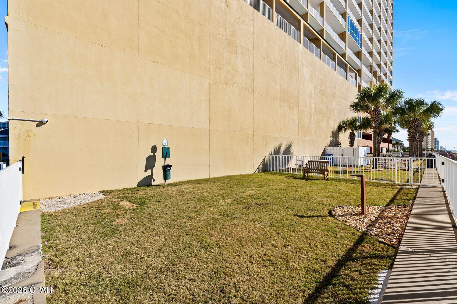 Tropic Winds - Residential