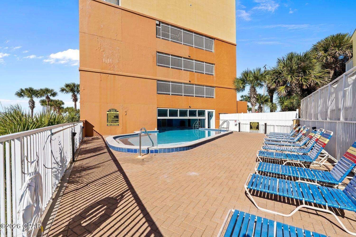 Tropic Winds - Residential