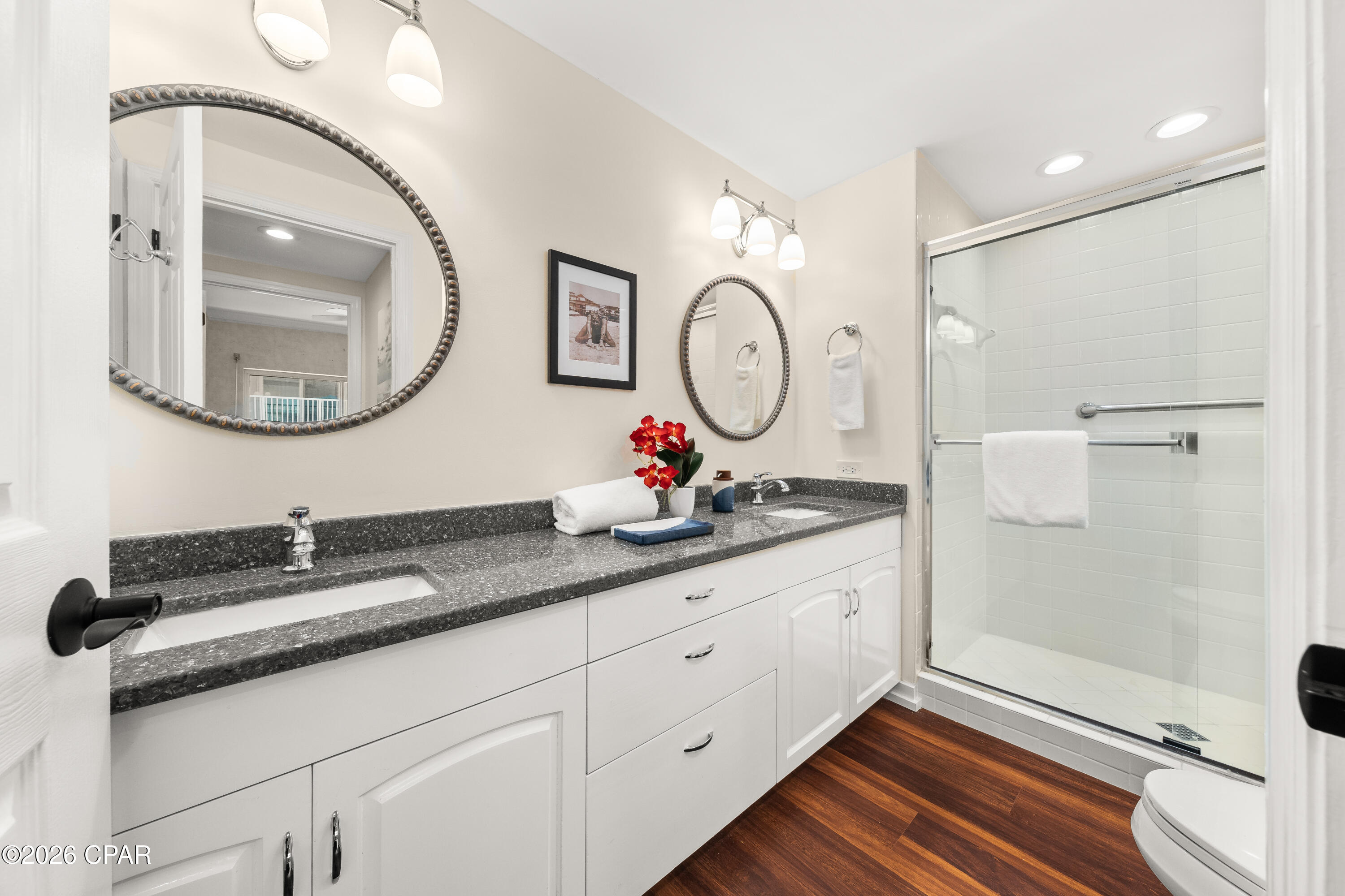 Summerwinds Condo - Residential