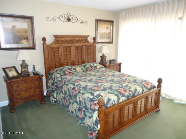 Edgewater Golf Villas III - Residential