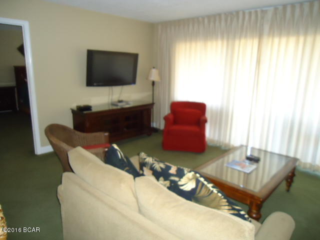 Edgewater Golf Villas III - Residential
