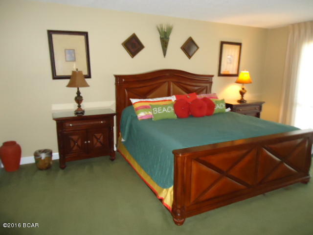 Edgewater Golf Villas III - Residential