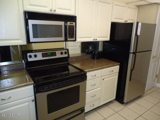 Edgewater Golf Villas III - Residential