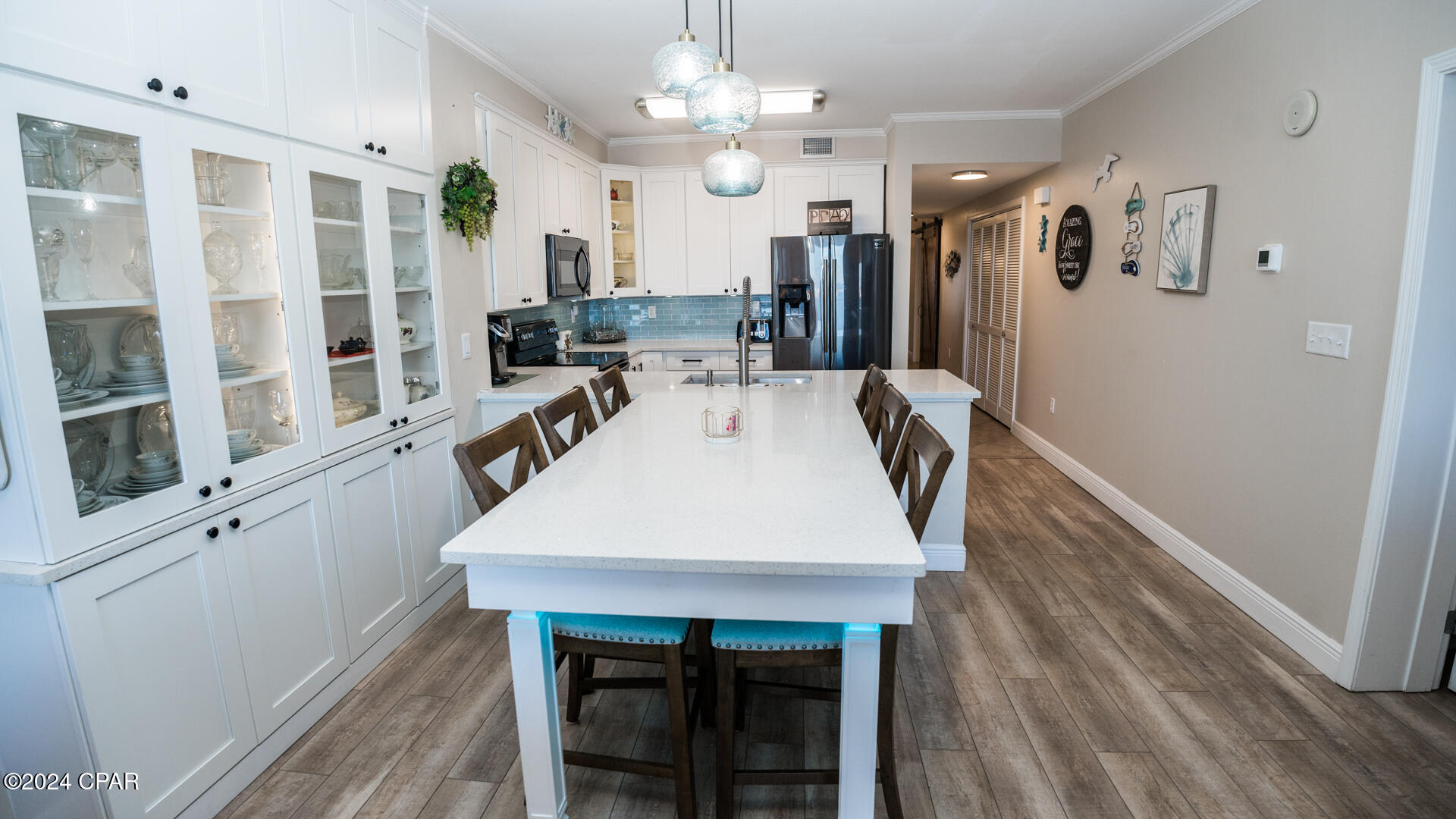 Magnolia Bay Club - Residential