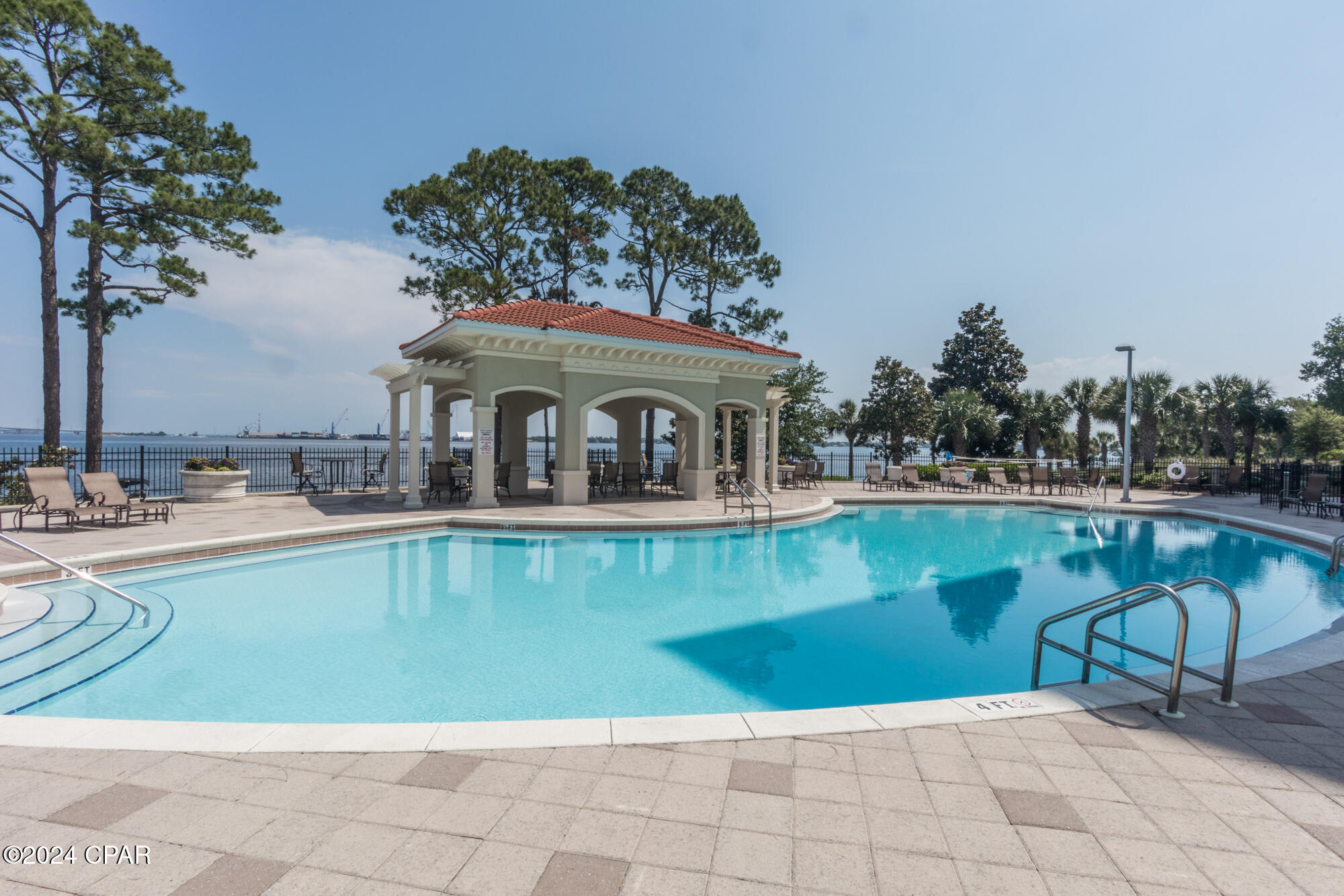 Magnolia Bay Club - Residential
