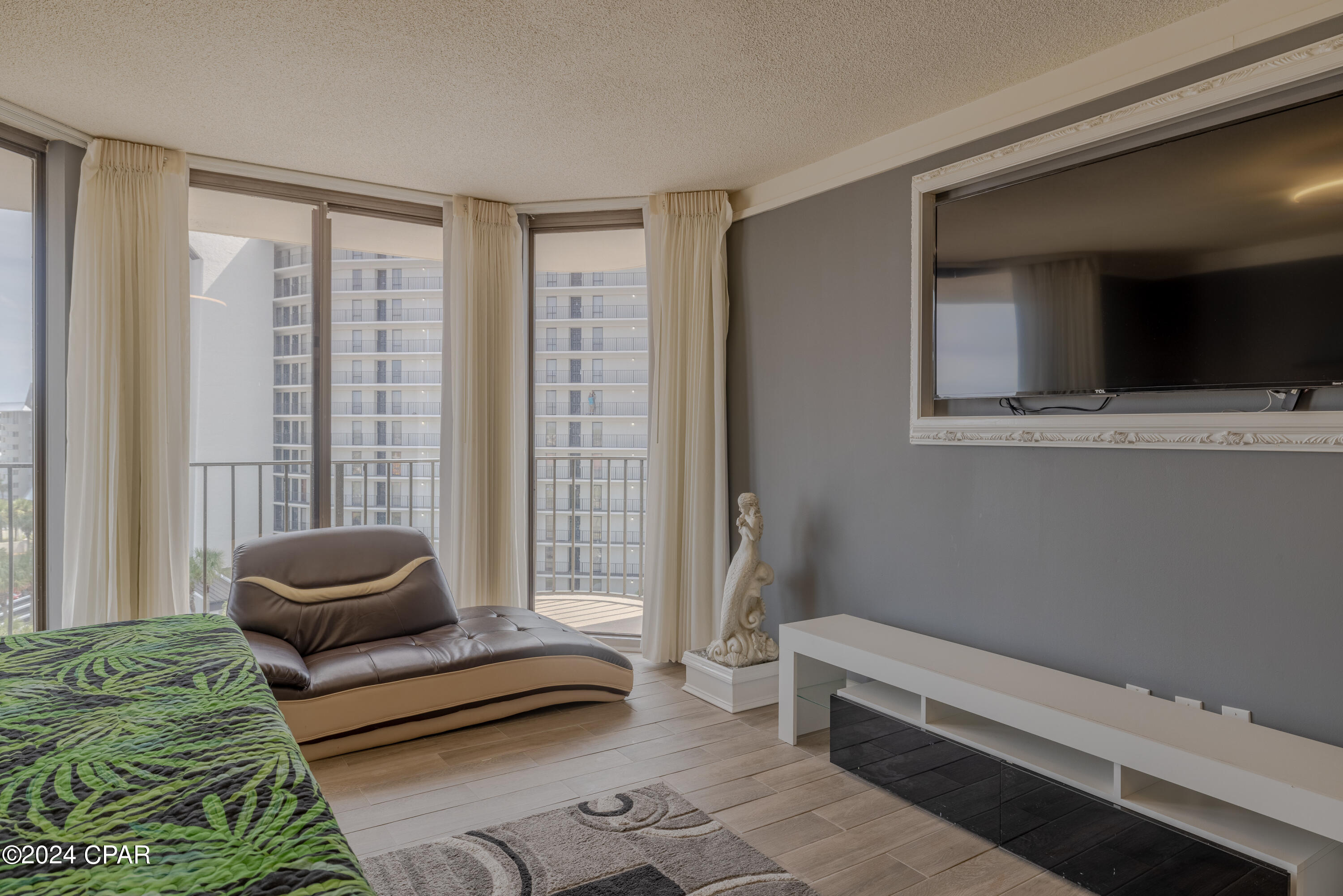Edgewater Tower I - Residential