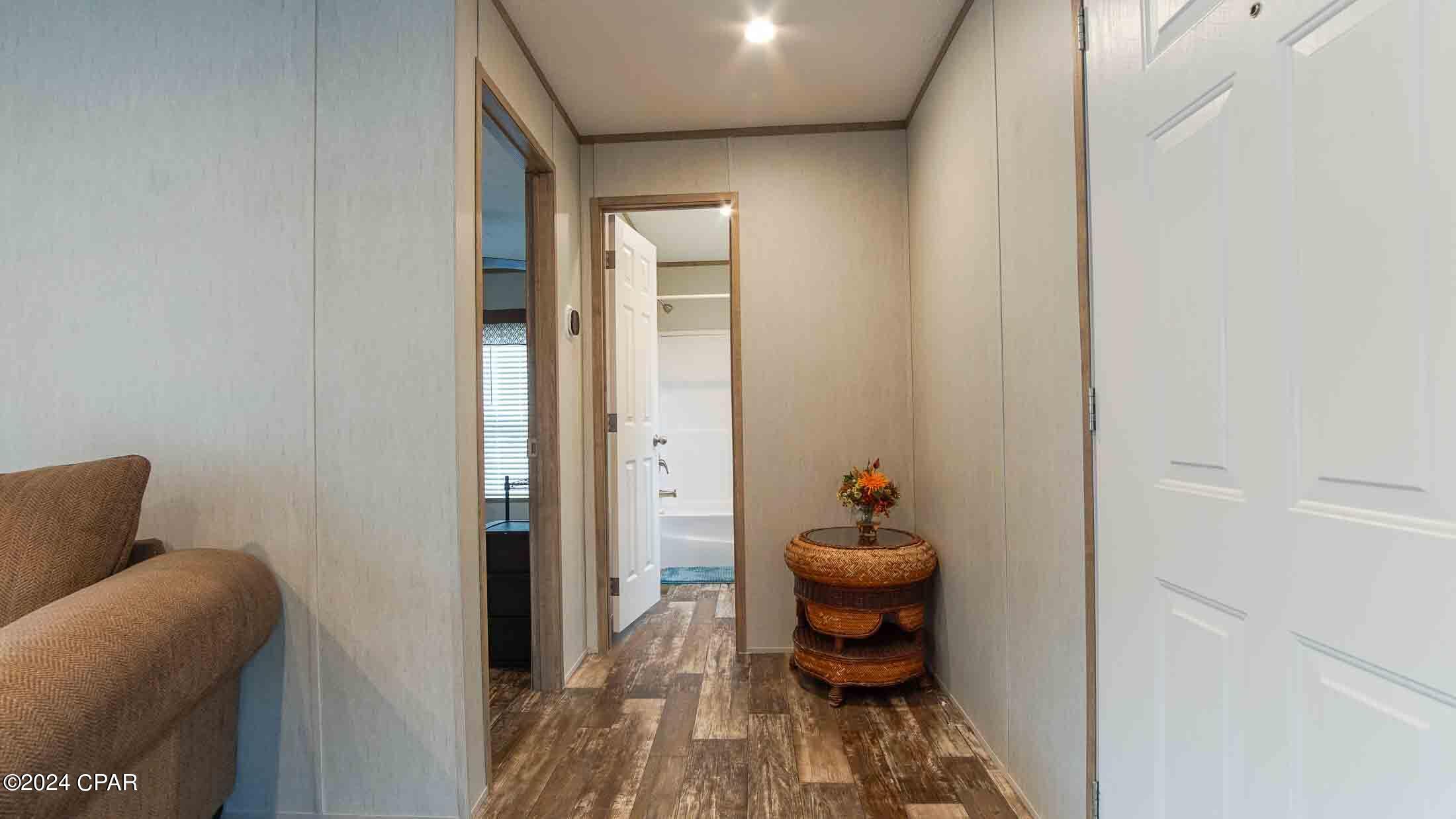 Lake Merial - Residential