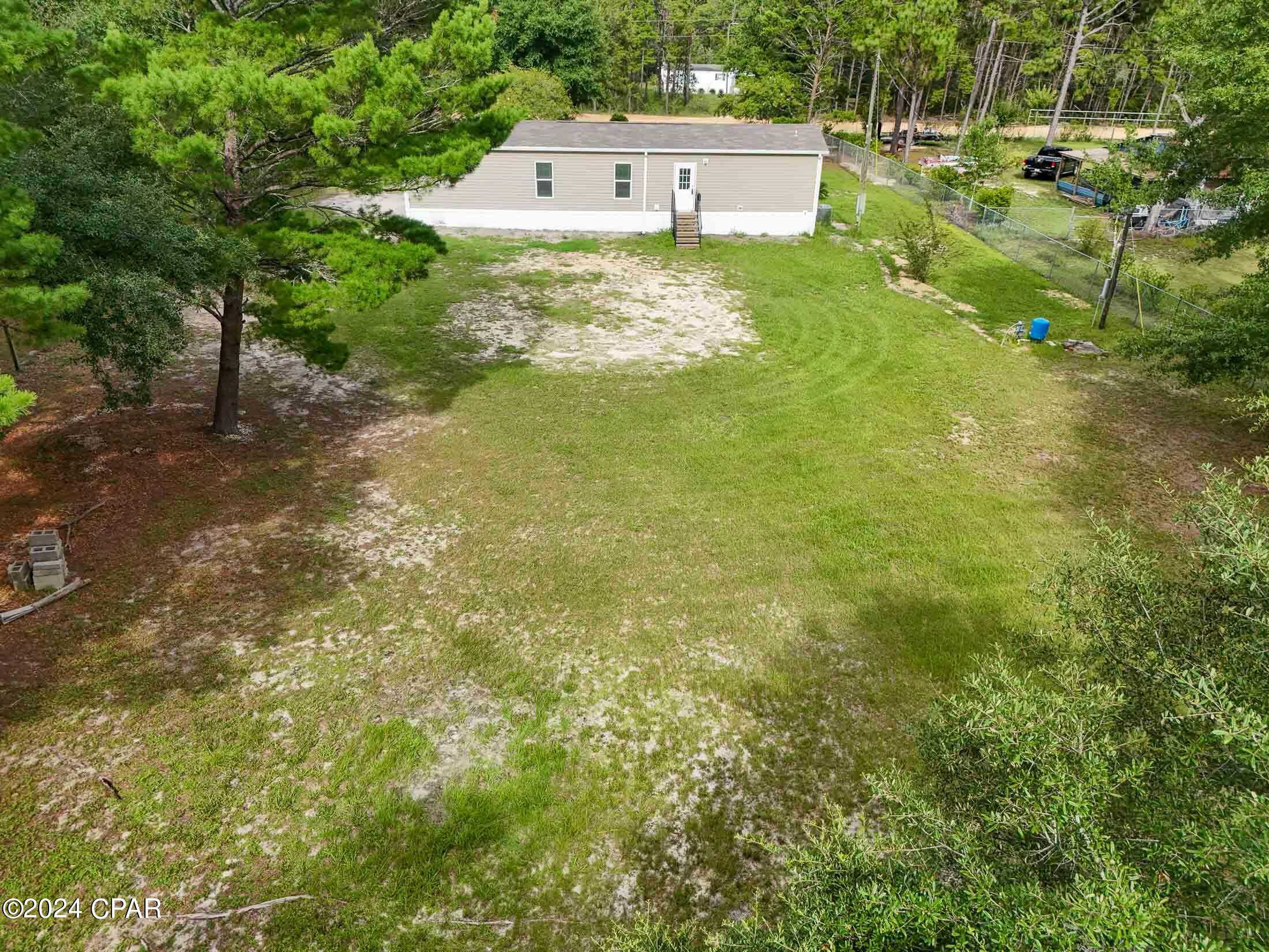 Lake Merial - Residential