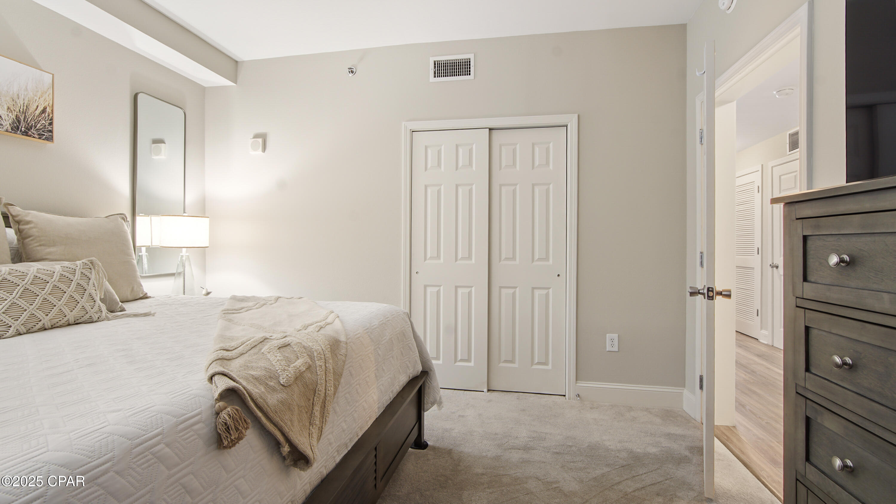 Laketown Wharf - Residential