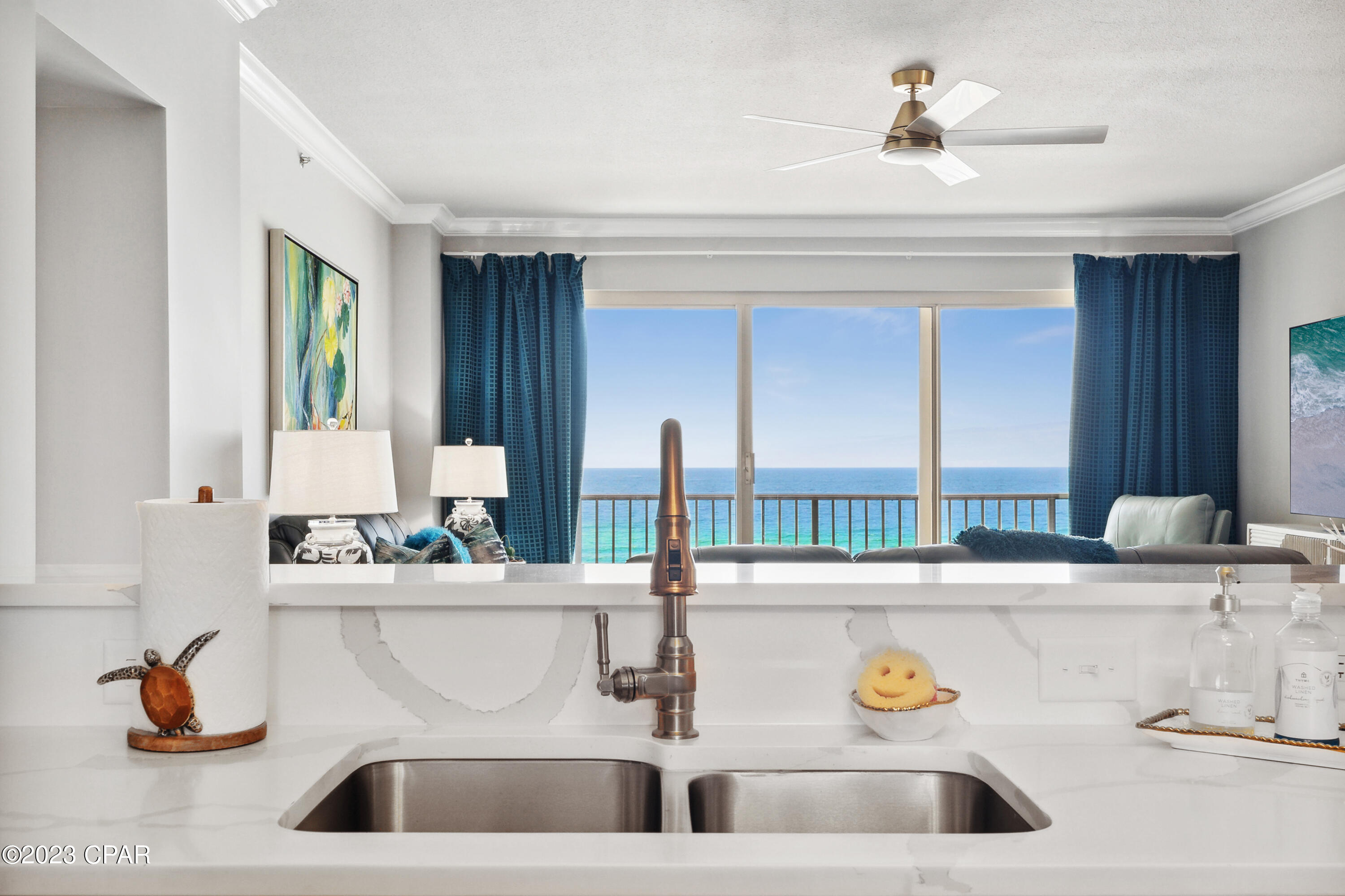 Summerwinds Condo - Residential