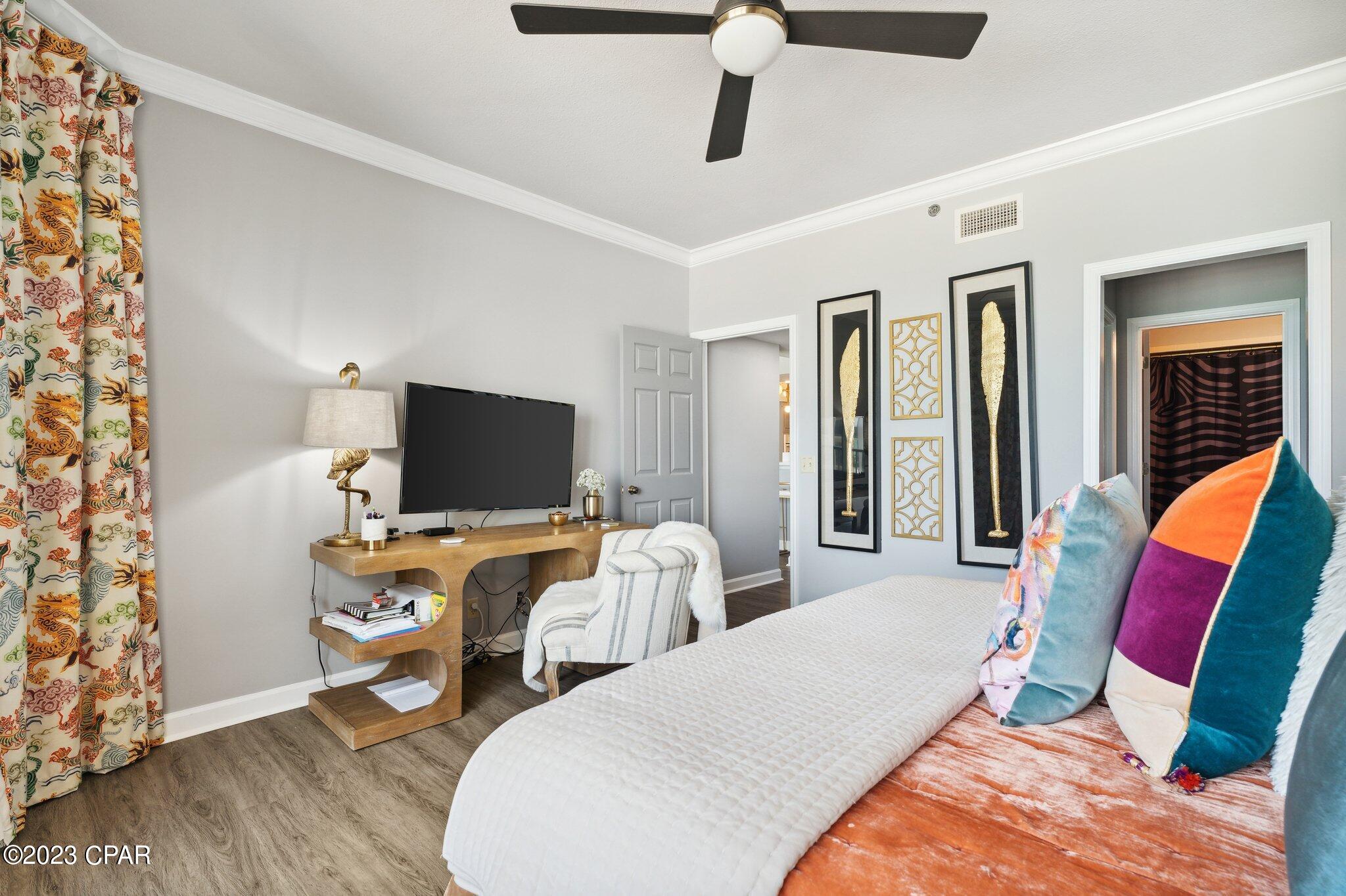 Summerwinds Condo - Residential